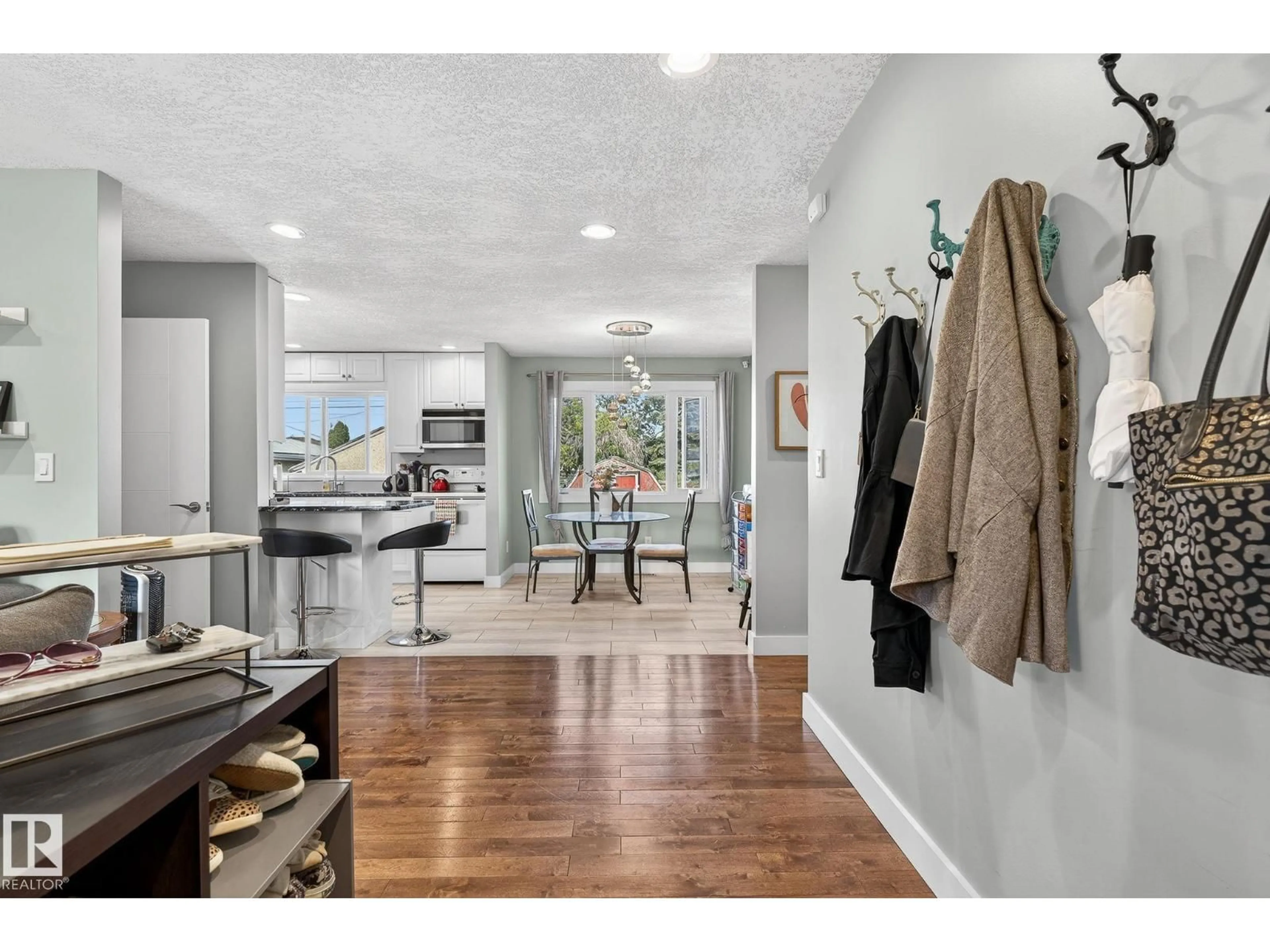 Indoor entryway for NW - 16112 110A AV, Edmonton Alberta T5P1J1