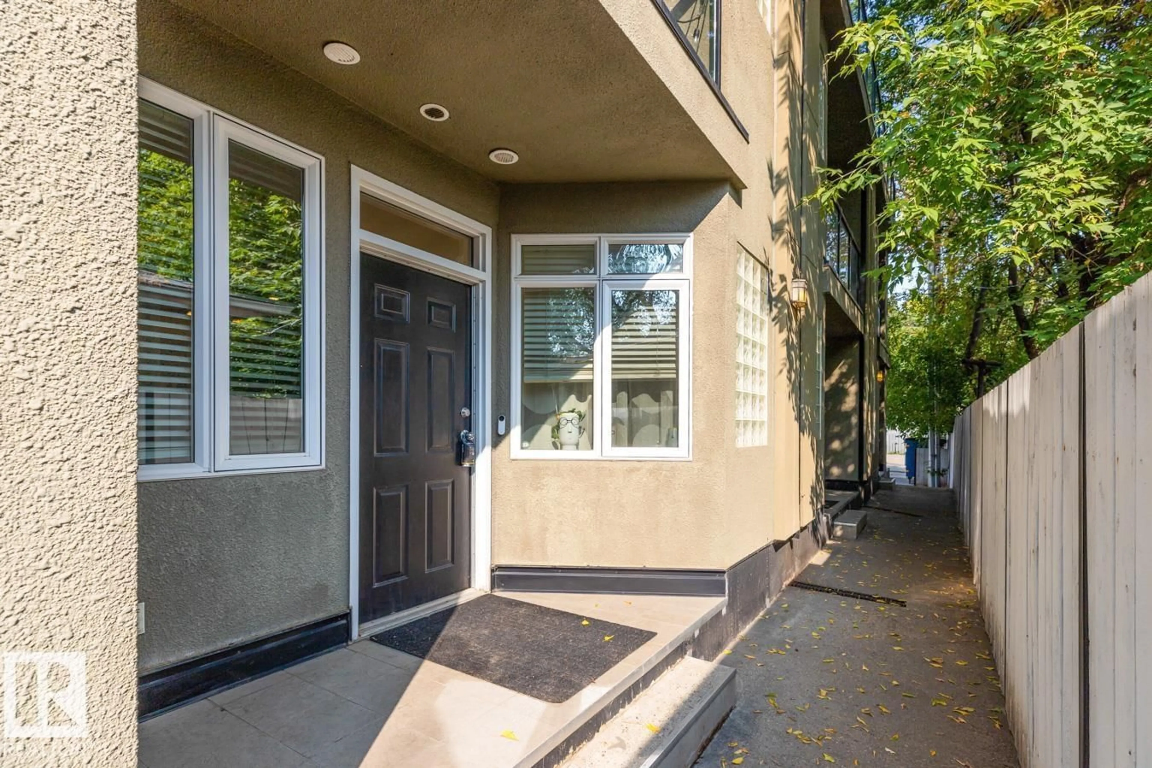 Unknown for #3 - 9856 83 AV, Edmonton Alberta T6E0B5