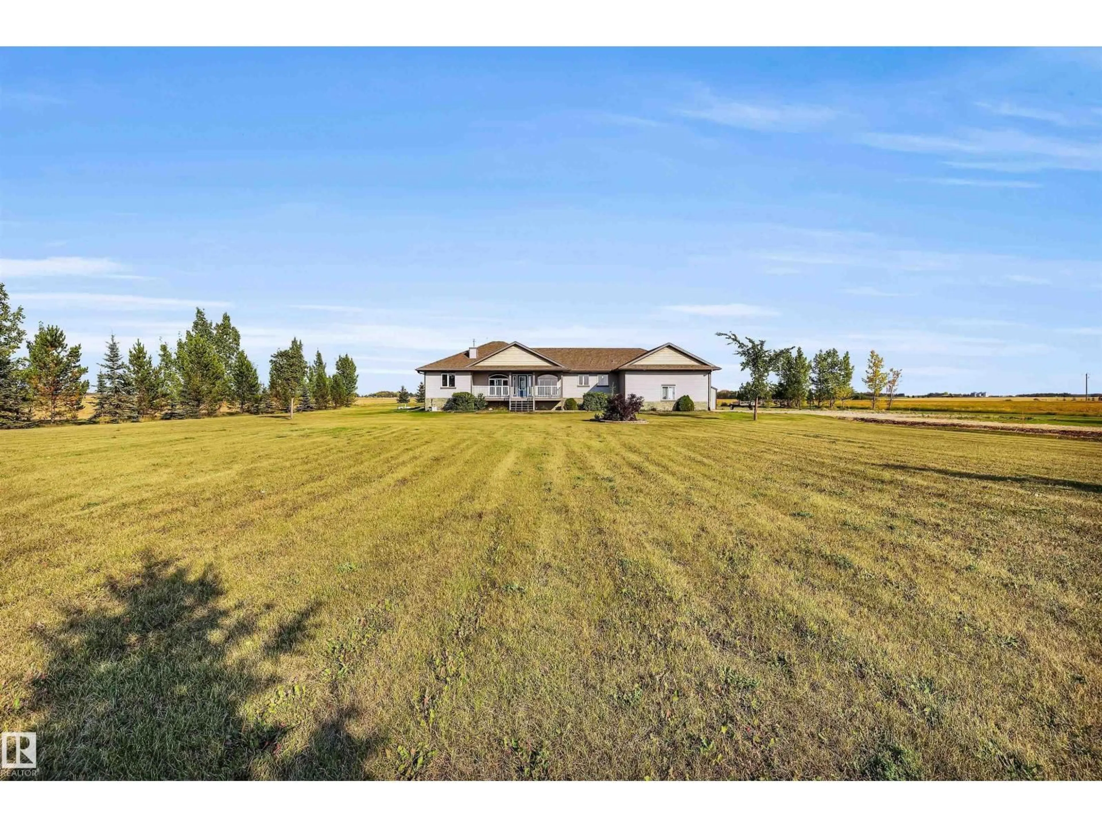 A pic from outside/outdoor area/front of a property/back of a property/a pic from drone, water/lake/river/ocean view for 54403 RANGE ROAD 263, Rural Sturgeon County Alberta T8T1B5