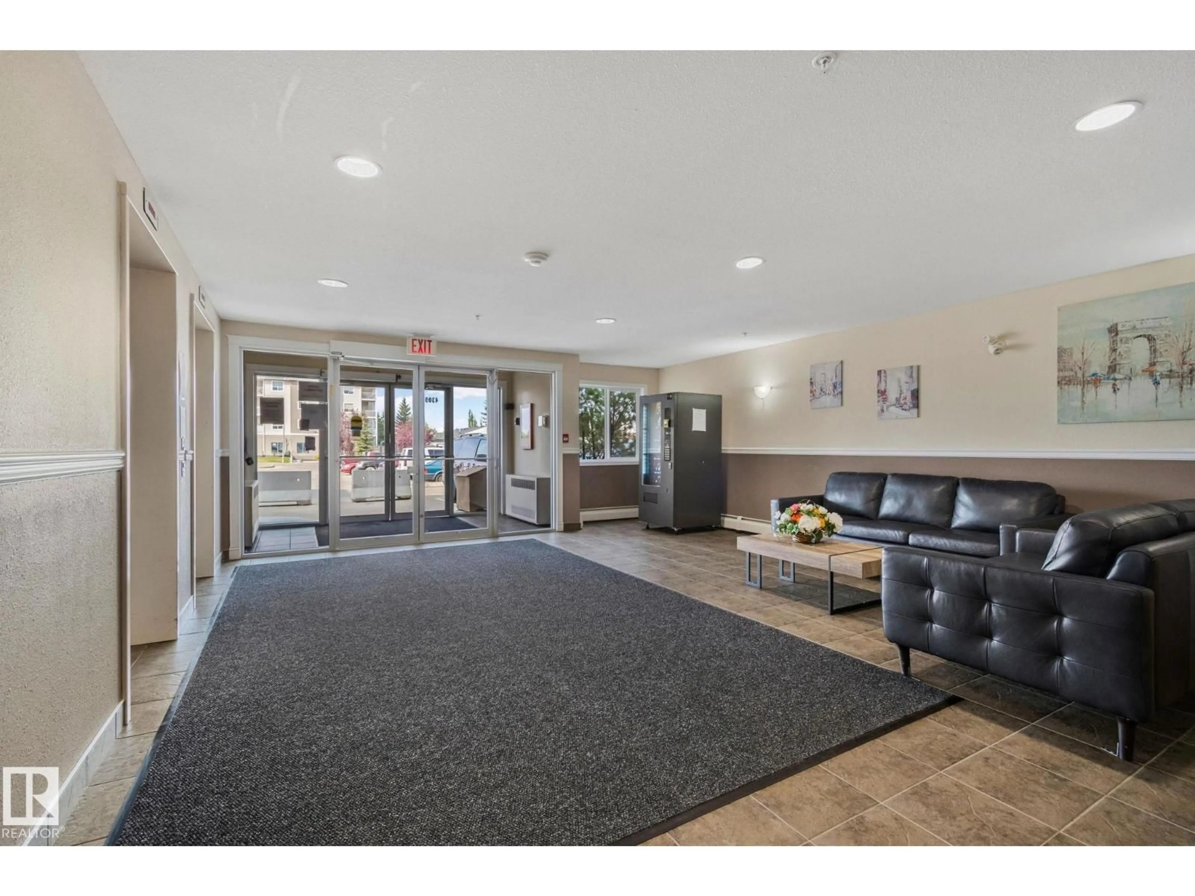 Indoor foyer for #107 - 4309 33 ST, Stony Plain Alberta T7Z0C4