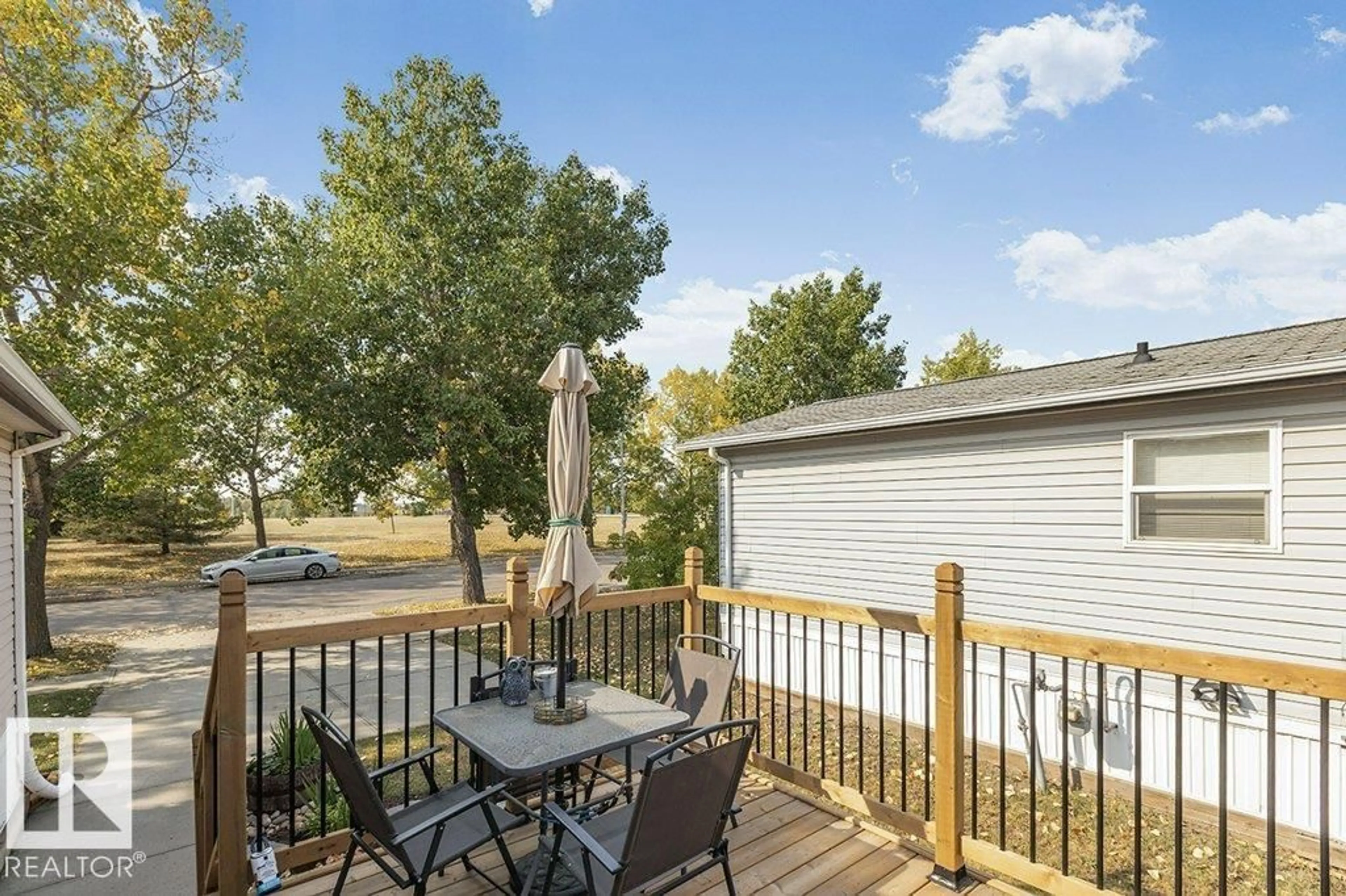 Patio, water/lake/river/ocean view for NW - 1622 66 AV, Edmonton Alberta T6P0A5