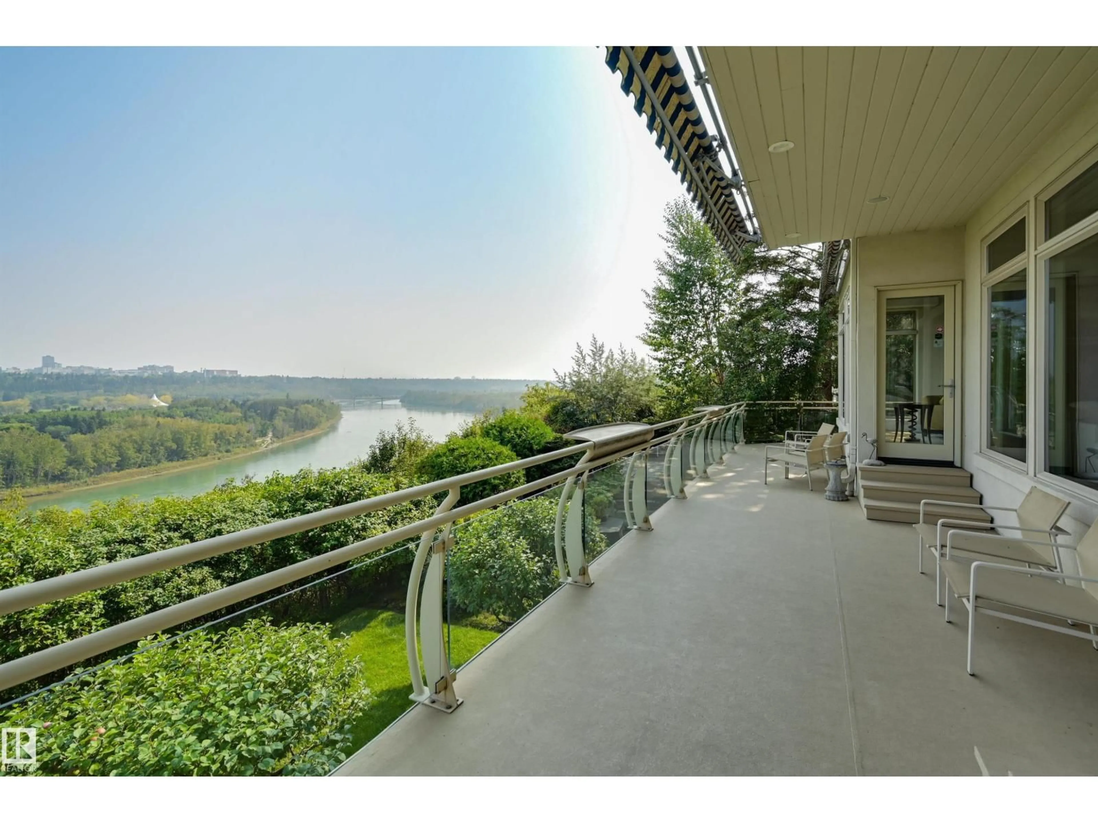 Patio, water/lake/river/ocean view for 28 RIVERSIDE CR, Edmonton Alberta T5N3M5