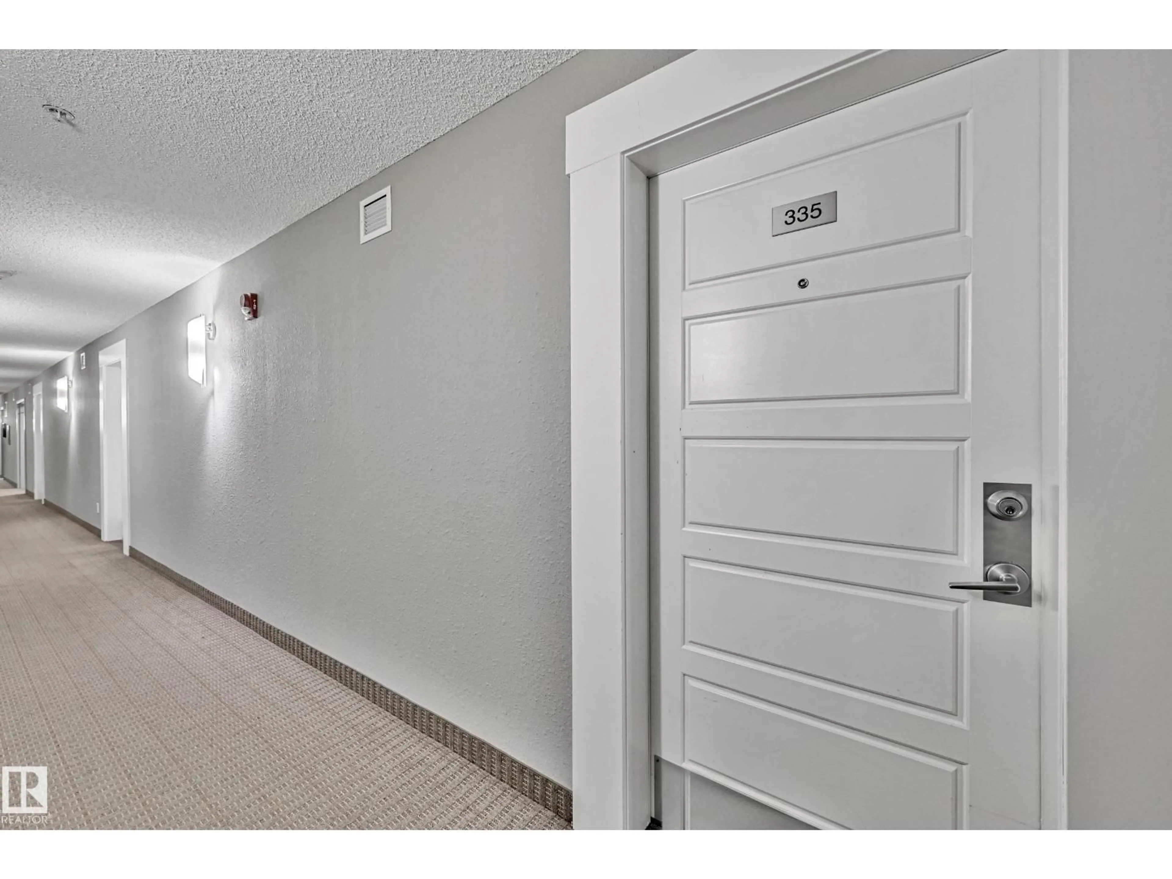 Indoor foyer for 6076 - 335 SCHONSEE WY, Edmonton Alberta T5Z0K8
