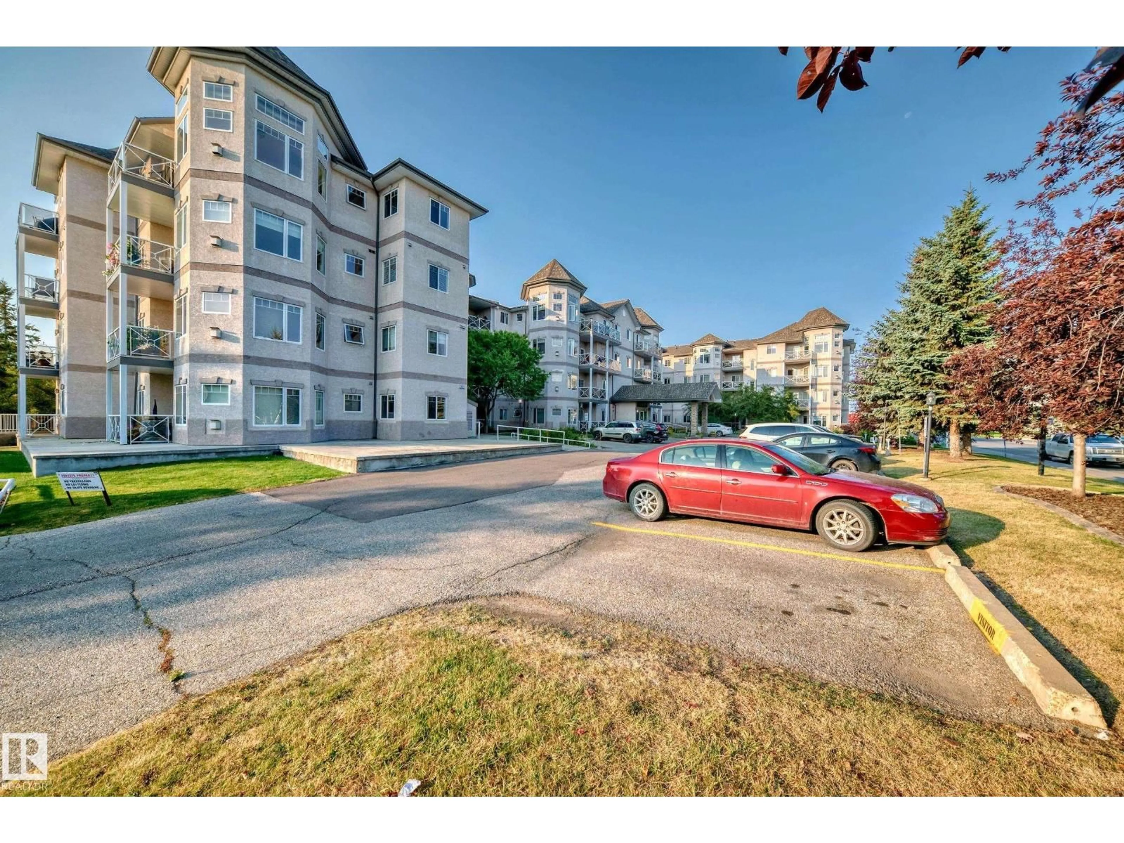 Unknown for 418 2420 108 ST NW, Edmonton Alberta T6J7J3