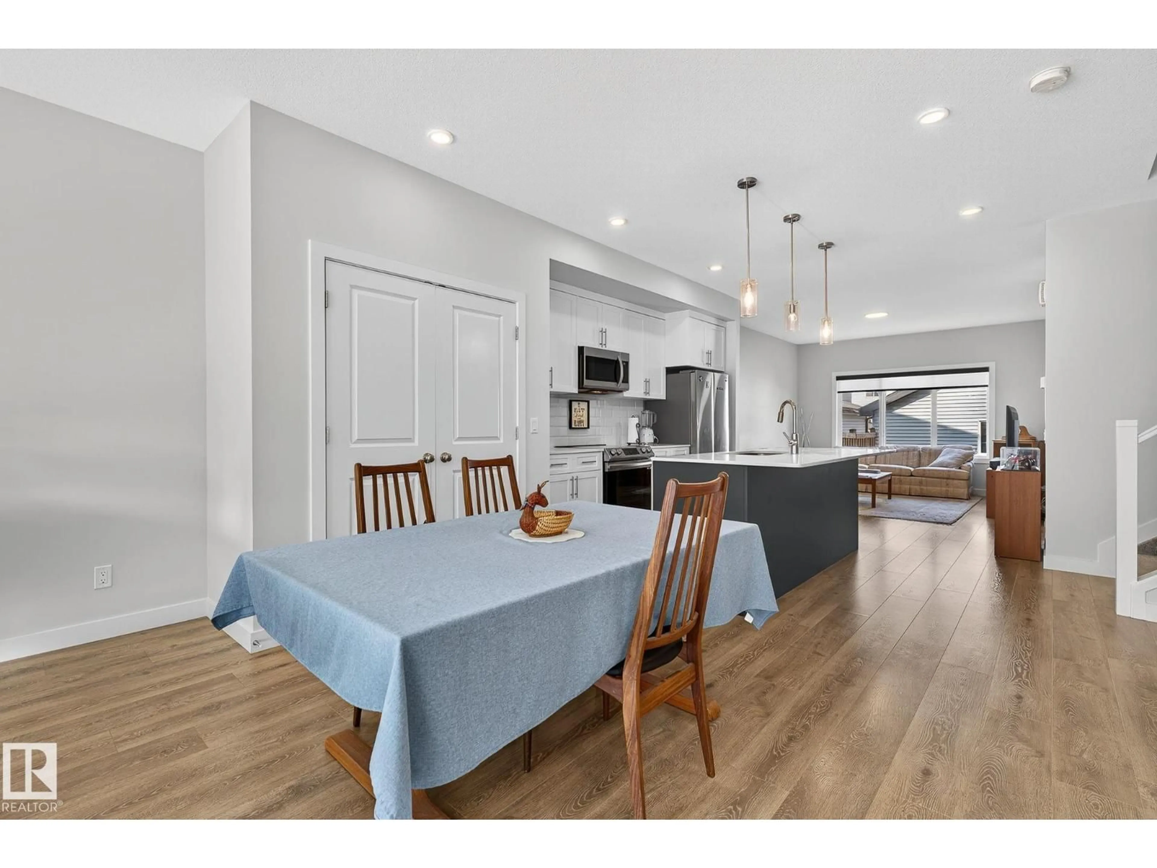 Open concept kitchen, unknown for 19330 26A AV, Edmonton Alberta T6M1L2