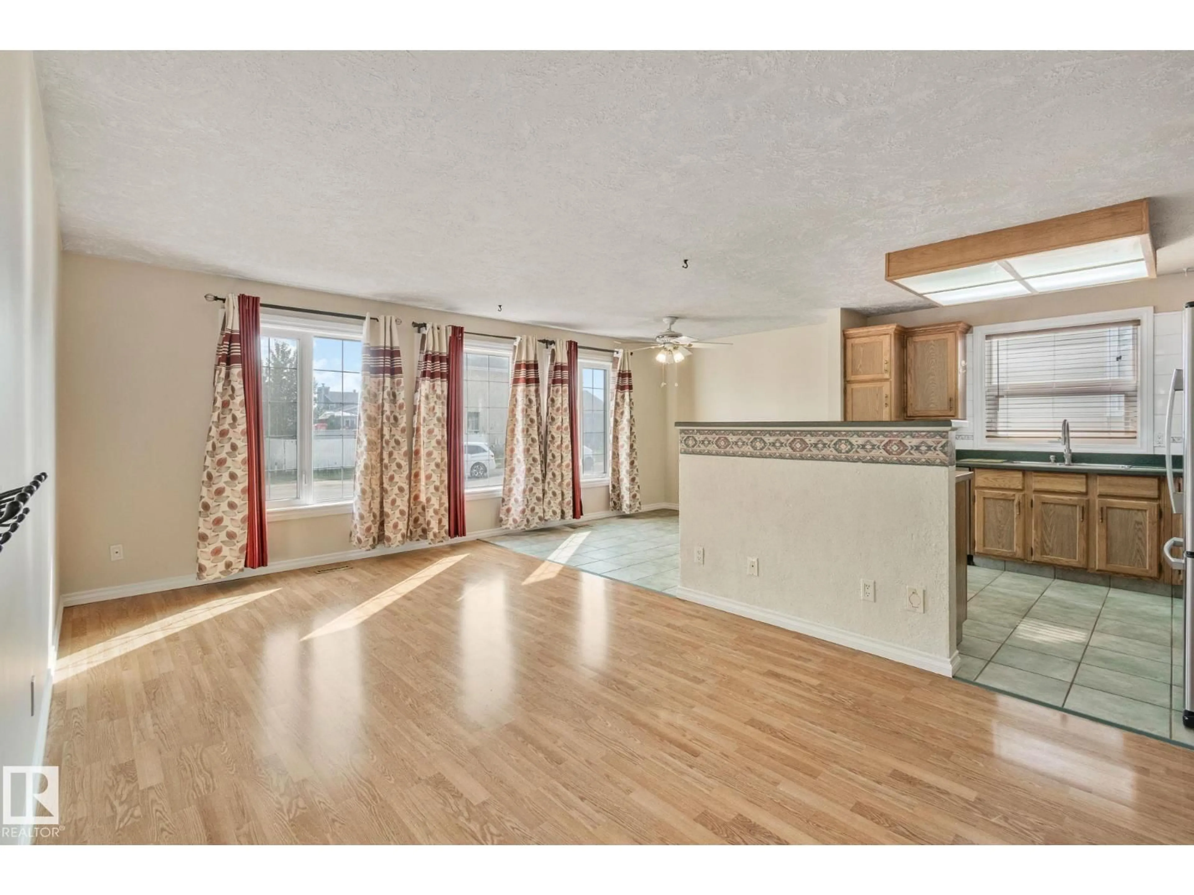 Unknown for 18820 86A AV, Edmonton Alberta T5T4X9