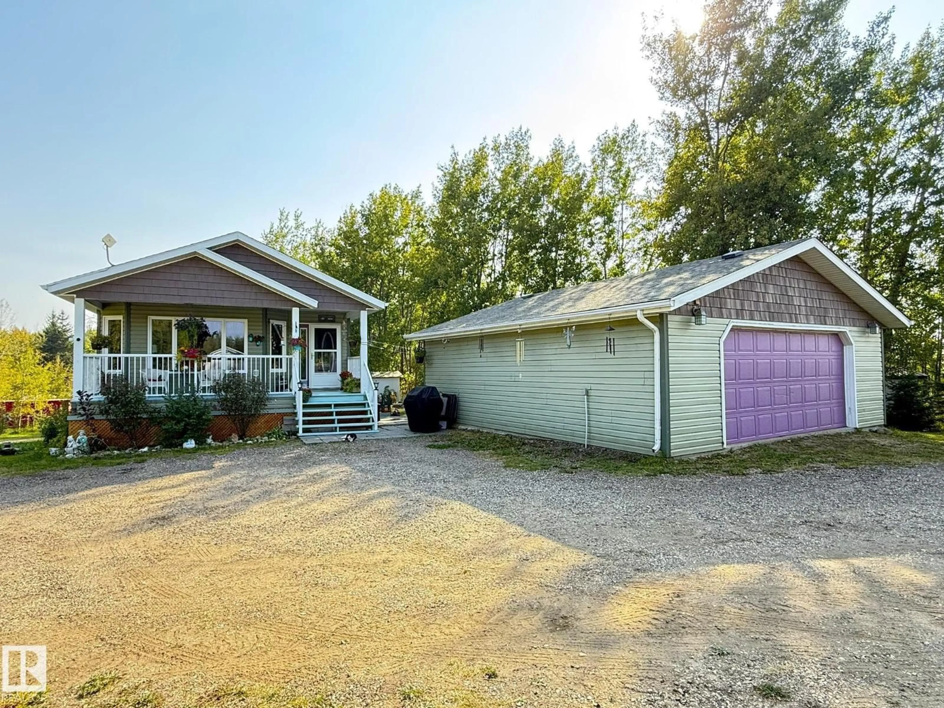 A pic from outside/outdoor area/front of a property/back of a property/a pic from drone, street for 47407 RR 31, Rural Leduc County Alberta T0C2T0