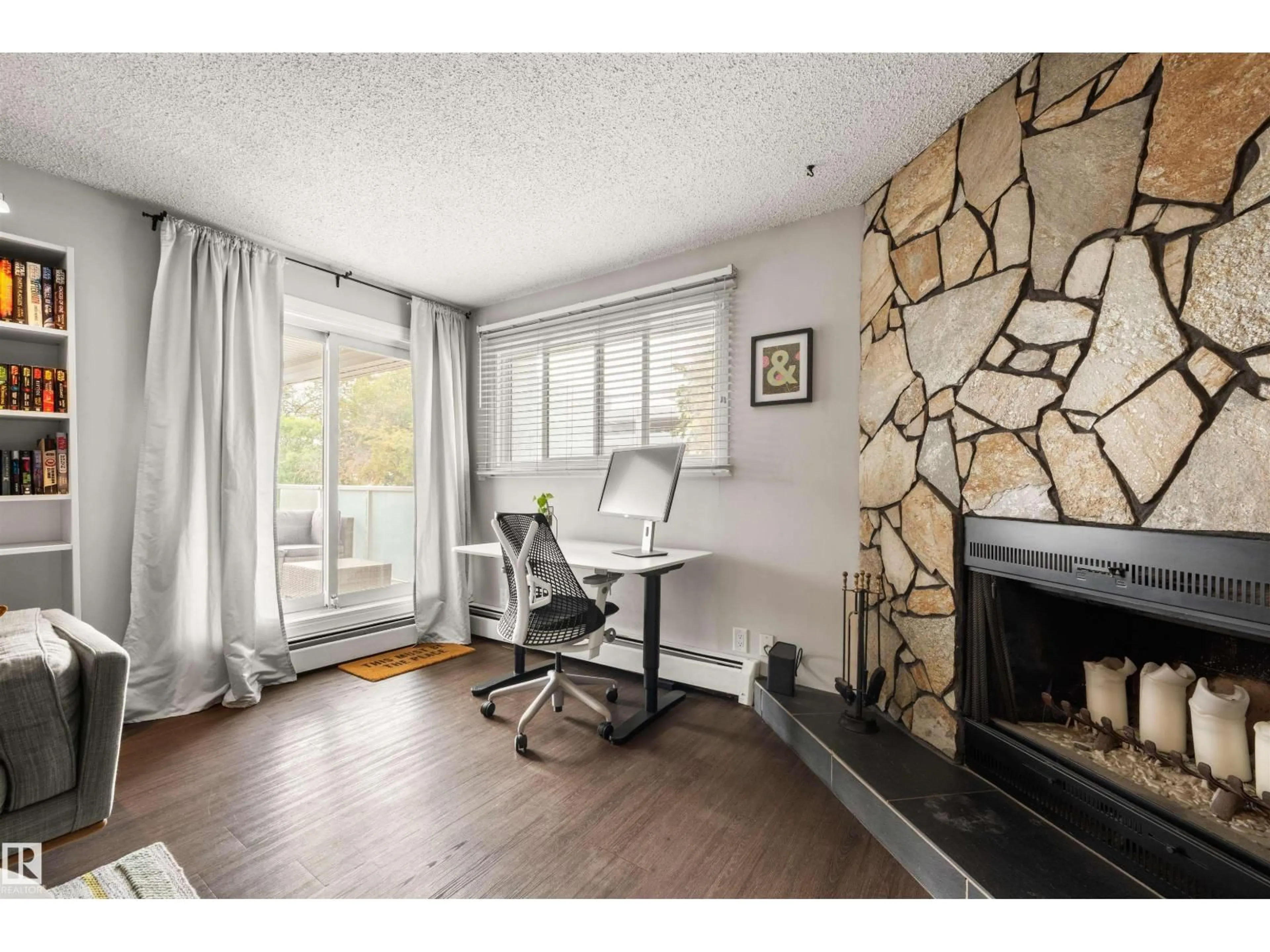 A pic of a room for 310 - 10139 117 ST, Edmonton Alberta T5K2L3