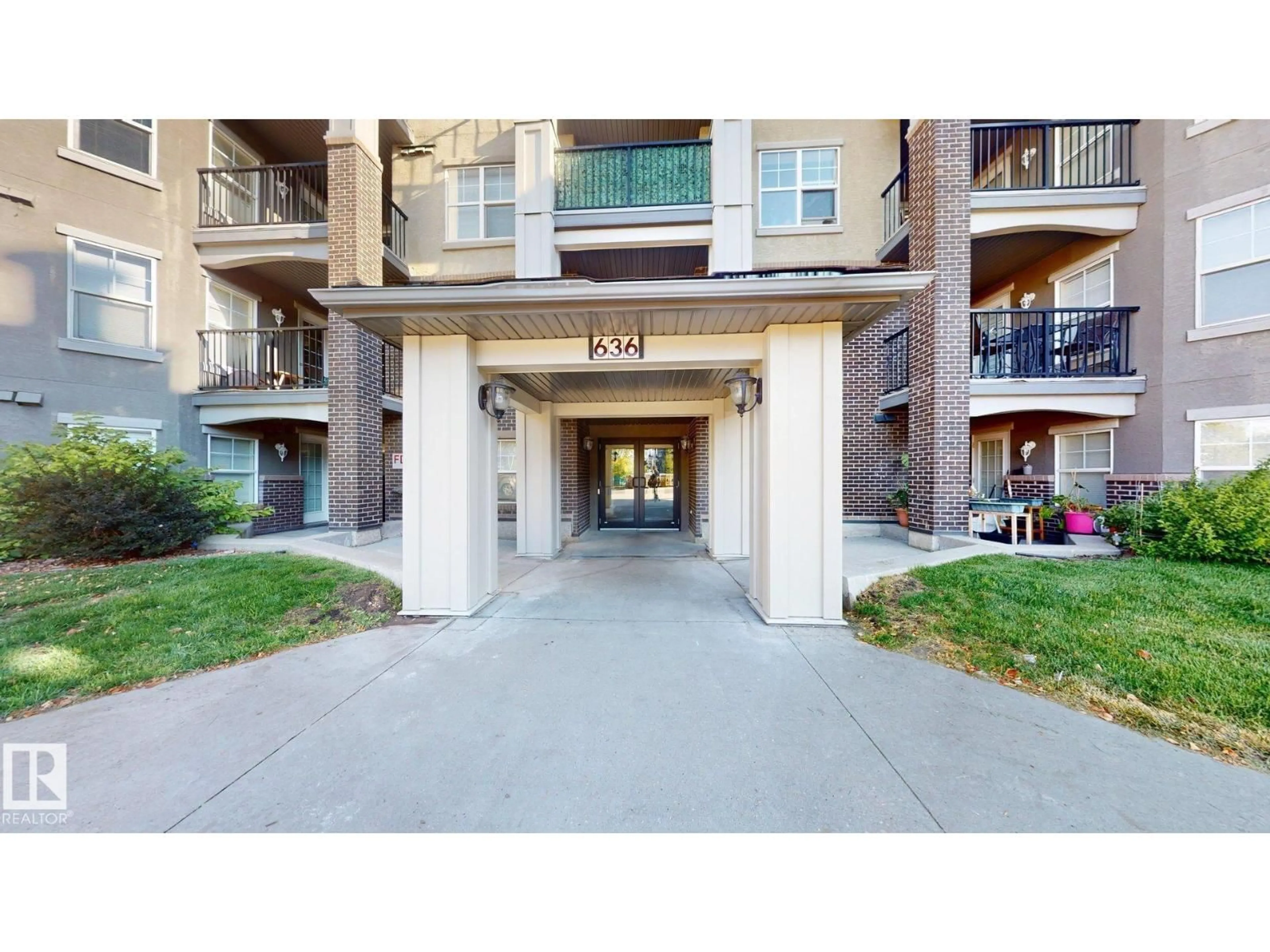 Indoor foyer for 636 - 313 MCALLISTER LO, Edmonton Alberta T6W1N2