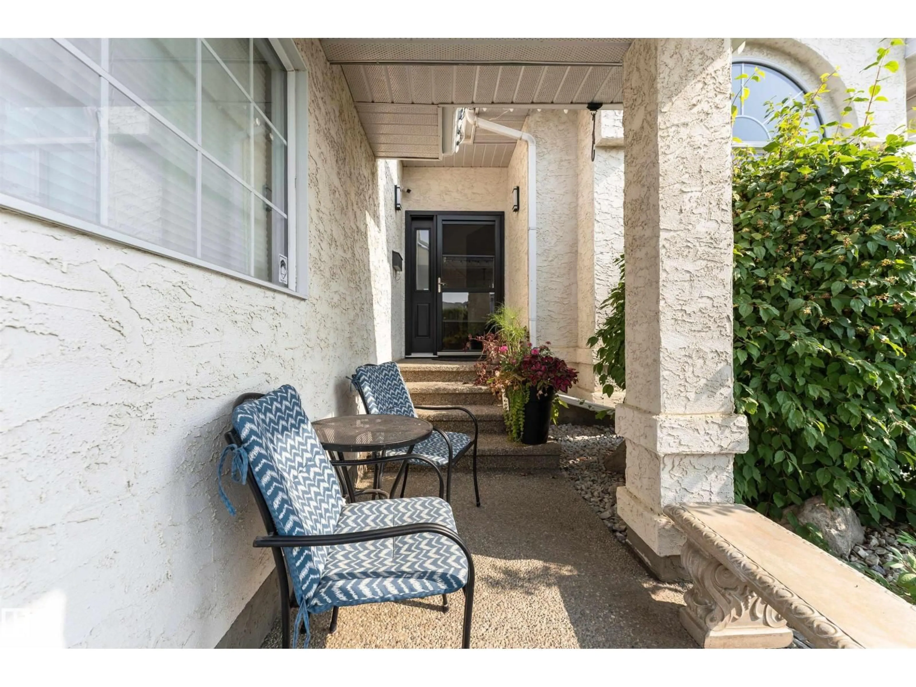 Patio, street for 15707 72 ST, Edmonton Alberta T5Z2Z3