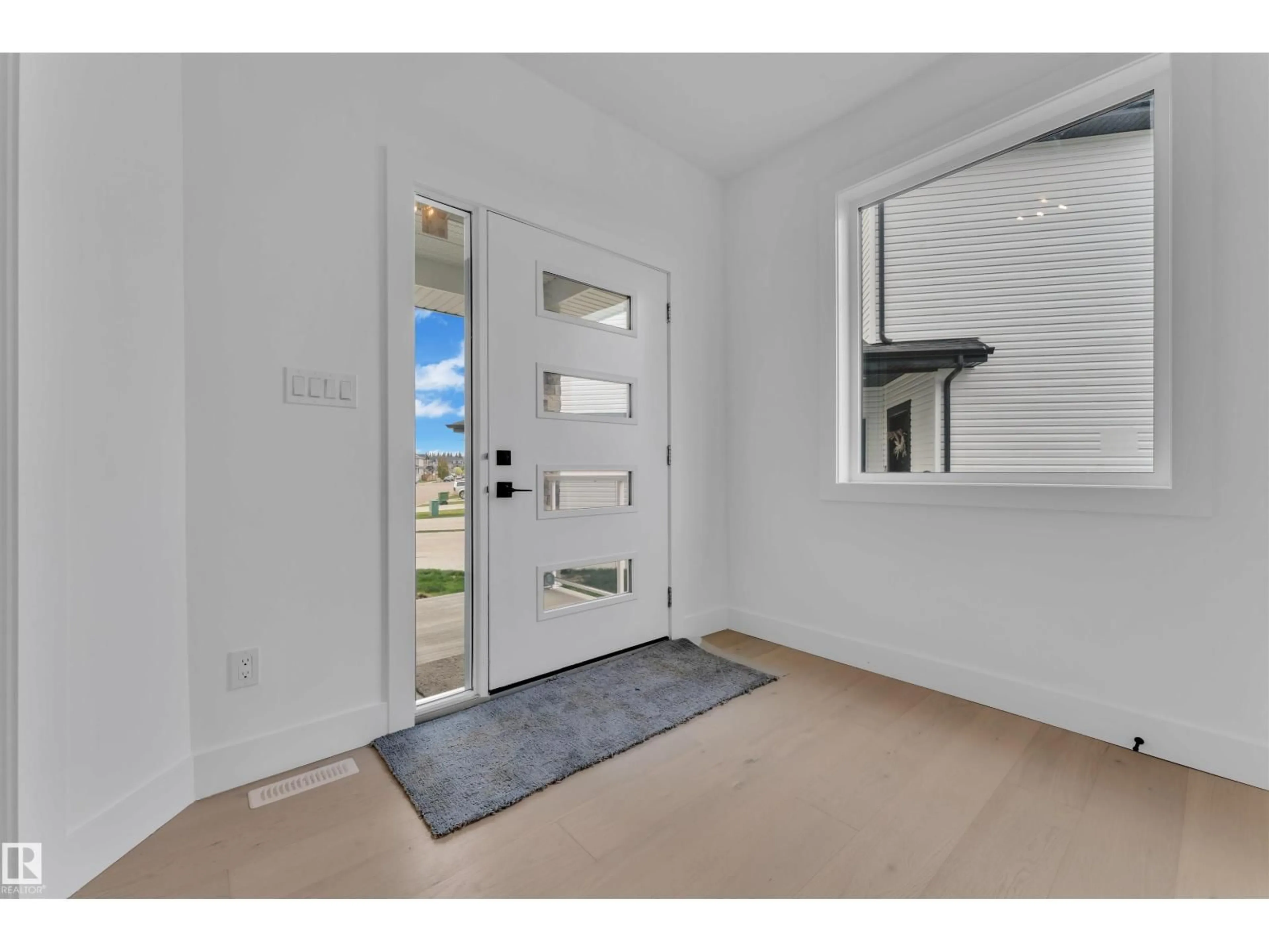 Indoor entryway for 324 ASTON CL, Leduc Alberta T9E1H9