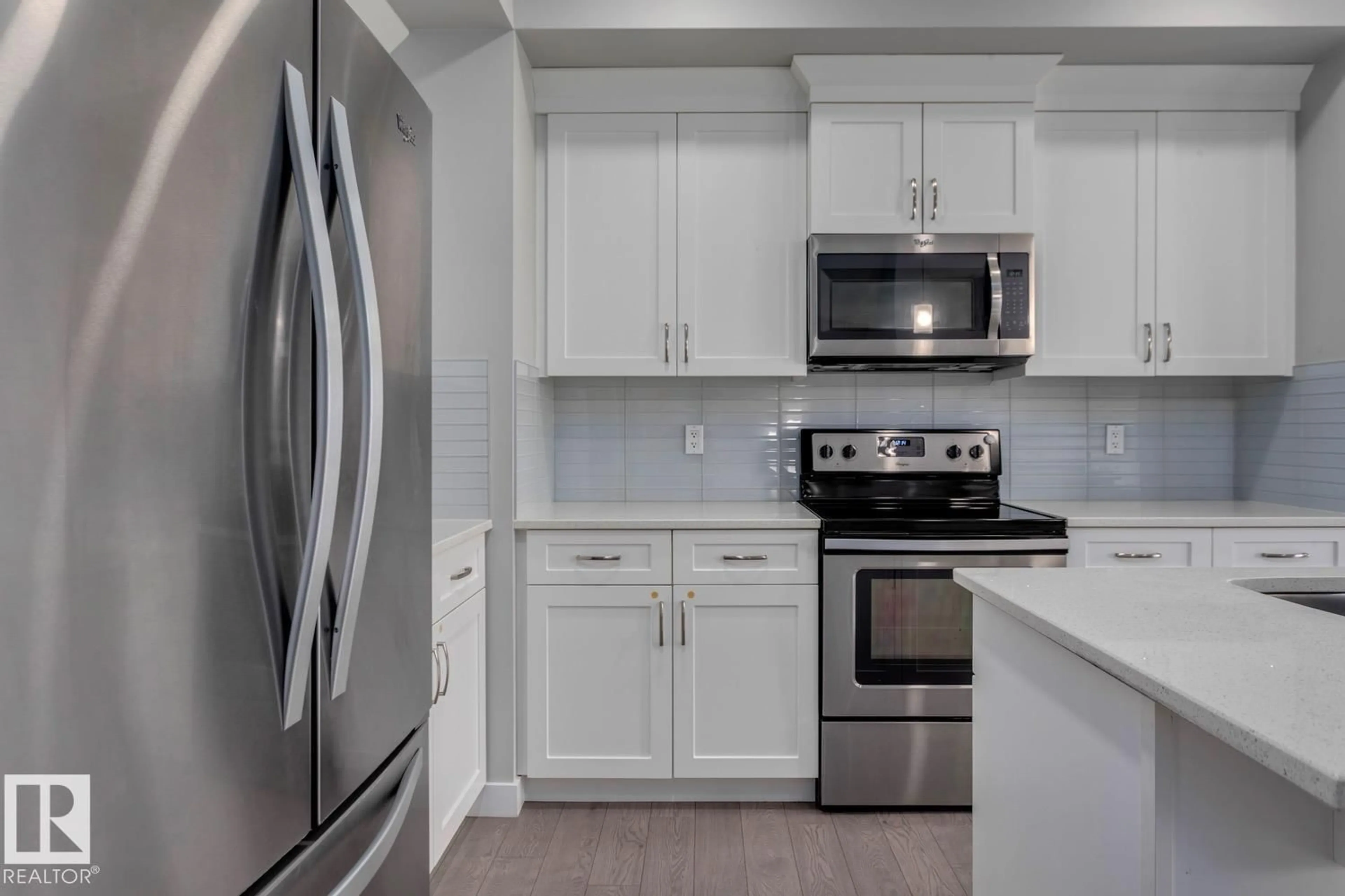 Standard kitchen, ceramic/tile floor for 2836 KOSHAL CR, Edmonton Alberta T6W3J7