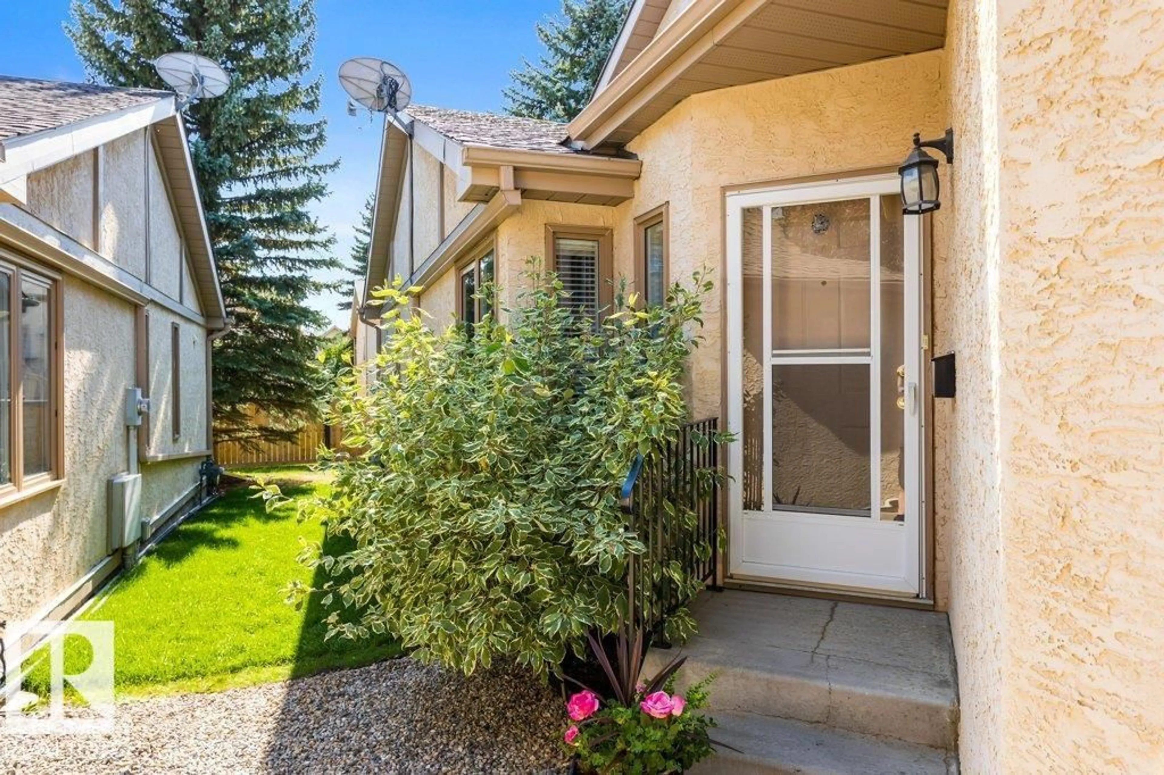 Patio, street for 13 57A ERIN RIDGE DR, St. Albert Alberta T8N6G1