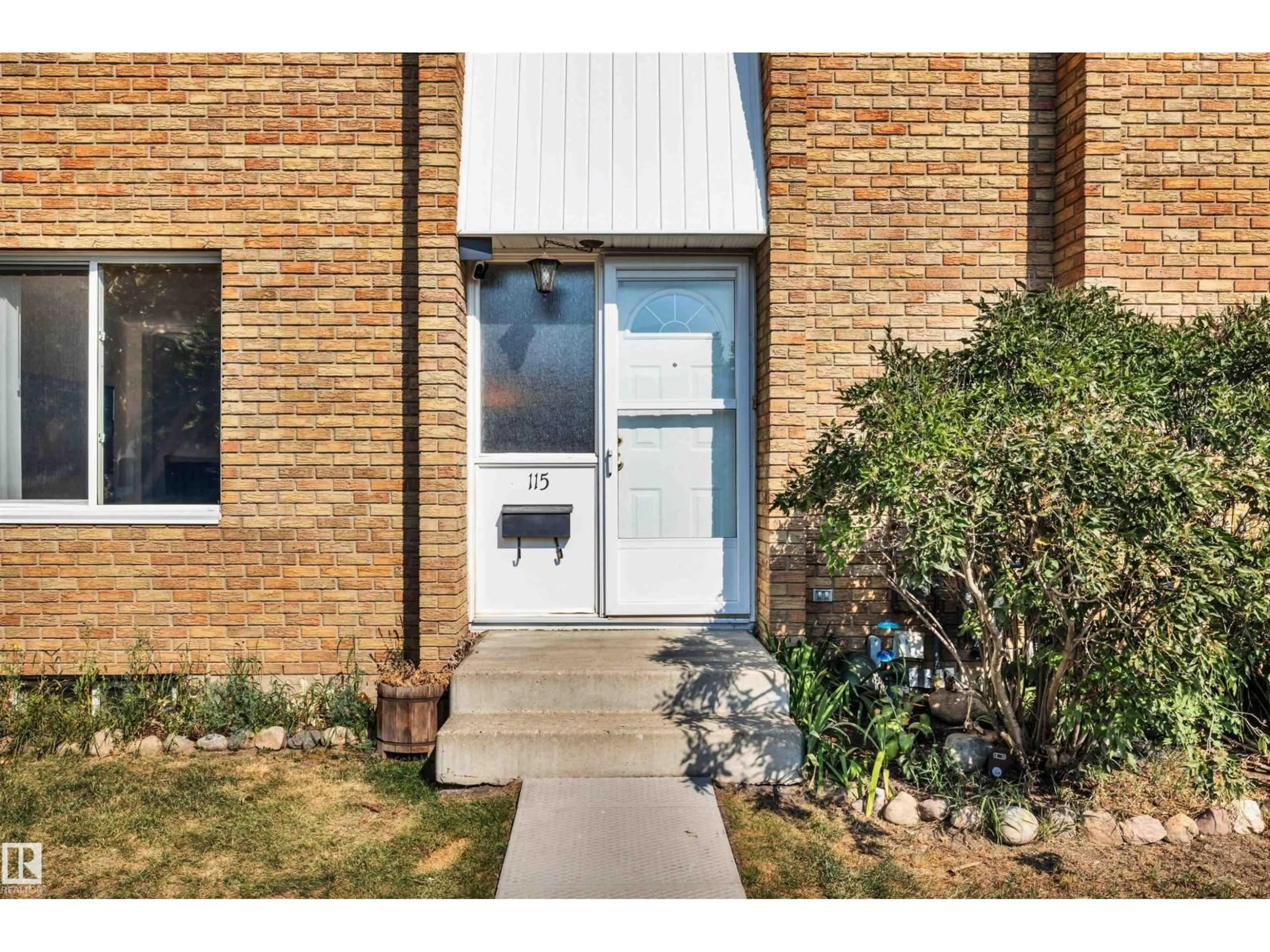 Unknown for 115 RIDGEWOOD TC, St. Albert Alberta T8N0E9