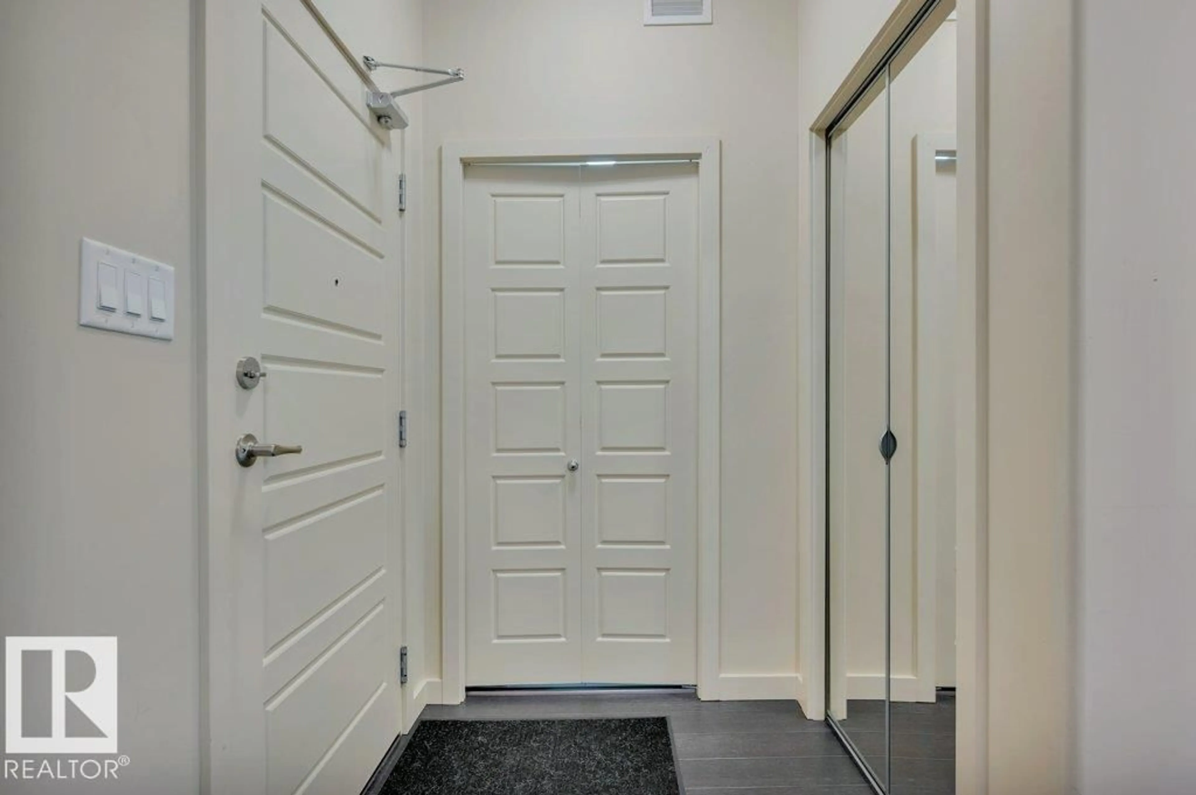 Indoor entryway for 308 - 140 AMBLESIDE LINK LI, Edmonton Alberta T6W0V3