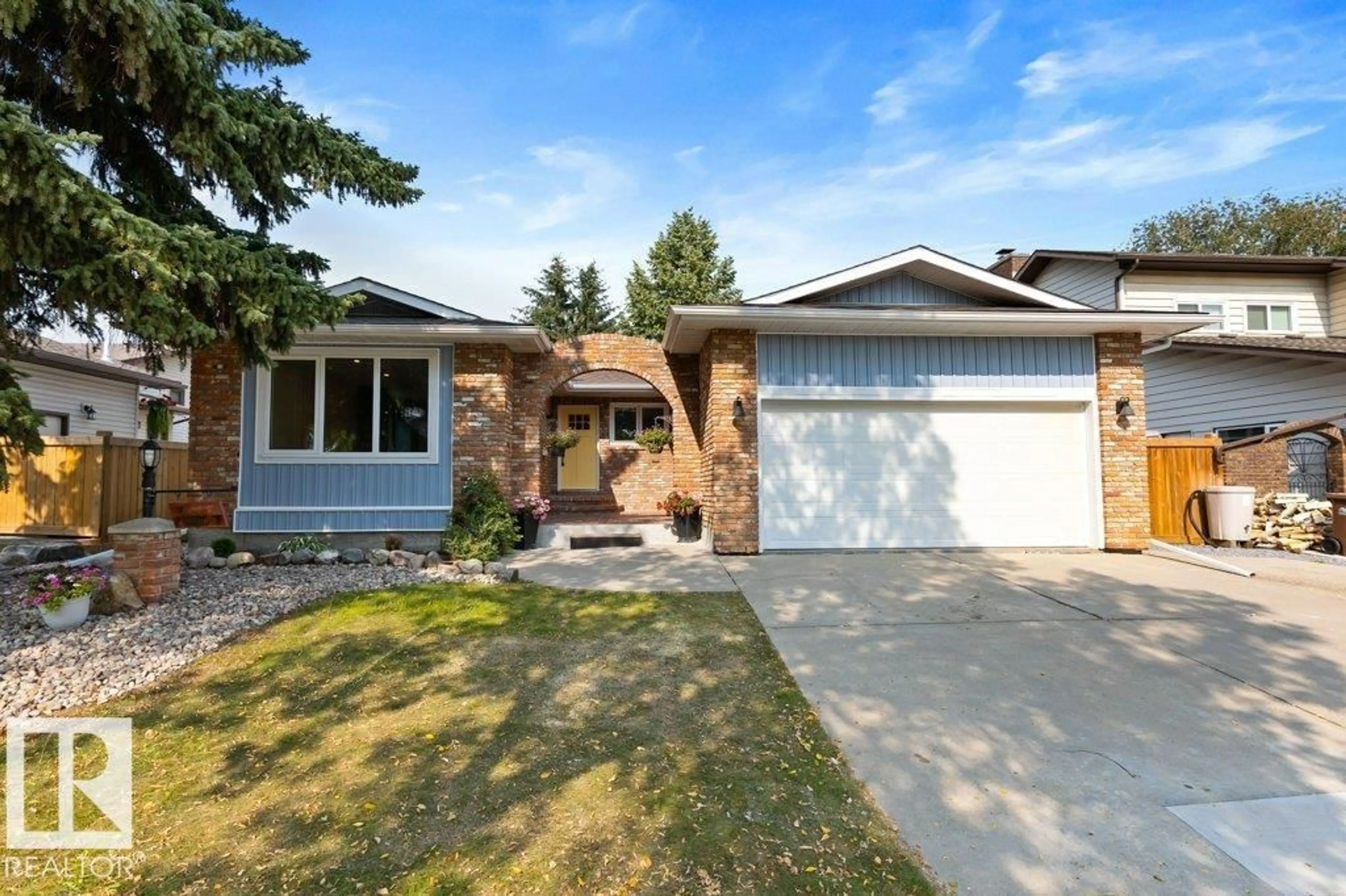 Home with brick exterior material, street for 7 PINERIDGE CR, St. Albert Alberta T8N4P3