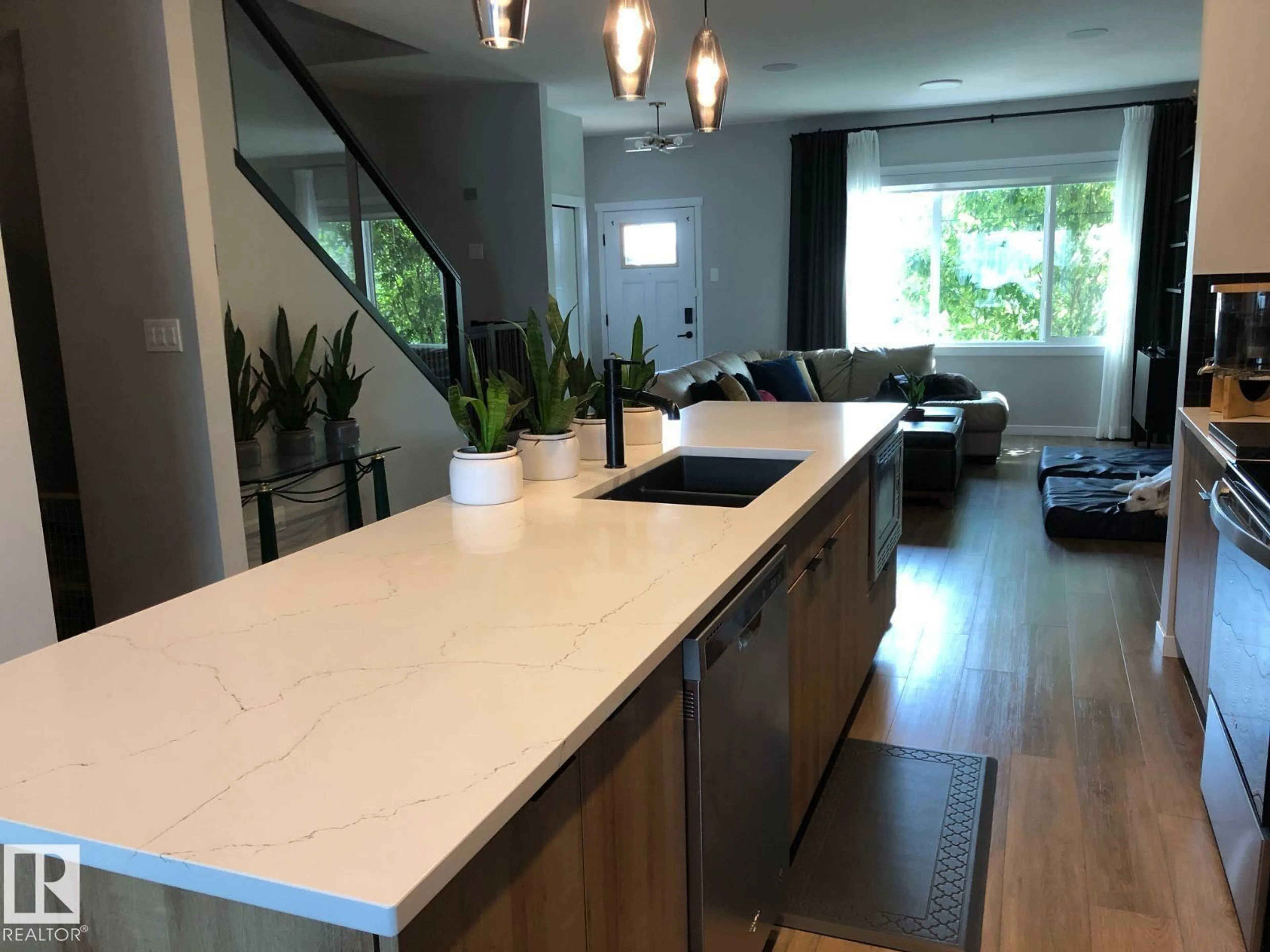 Open concept kitchen, unknown for 633 MERLIN LD, Edmonton Alberta T5S0M1