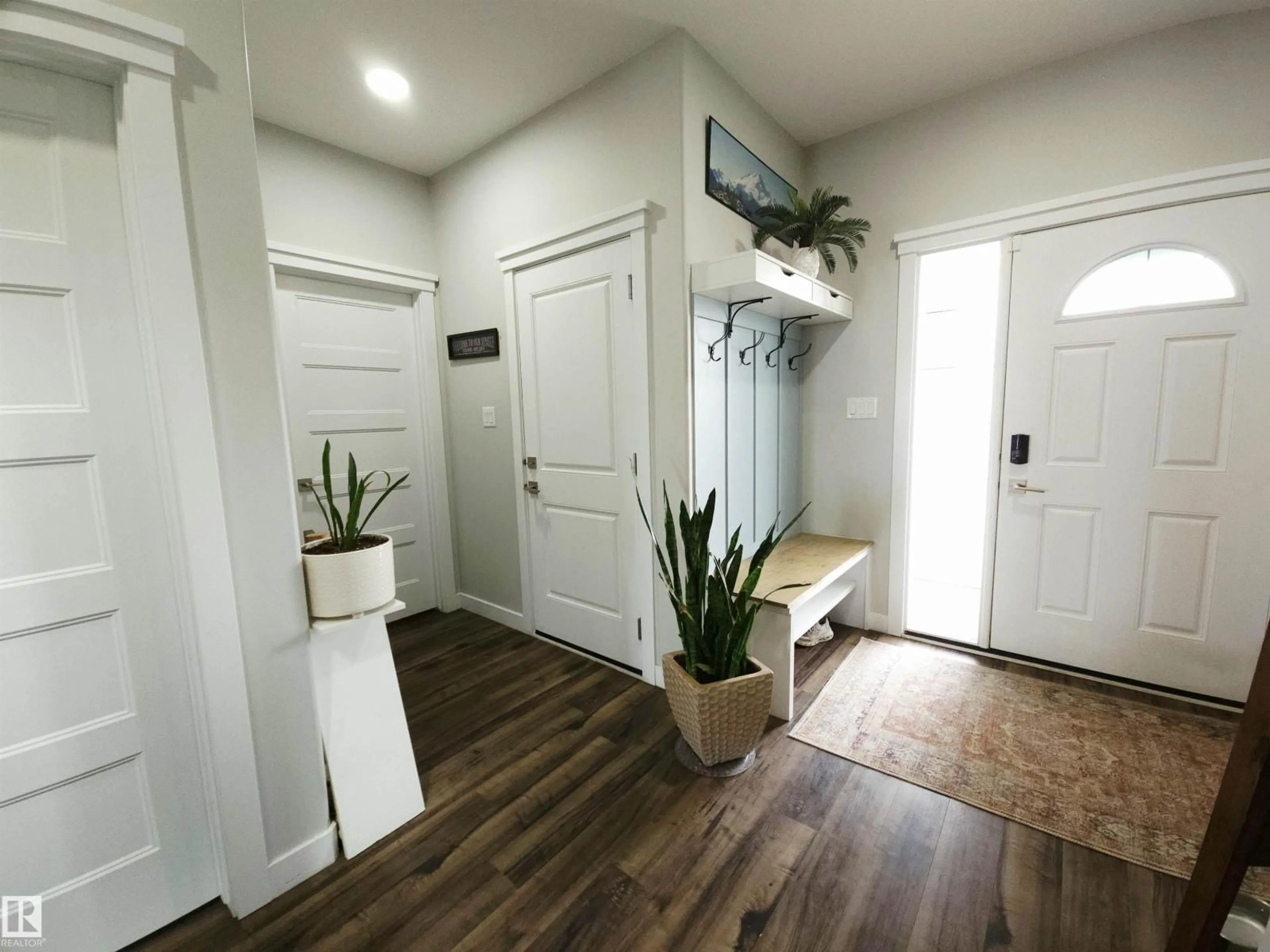 Indoor entryway for 113 RICHMOND LI, Fort Saskatchewan Alberta T8L0S6