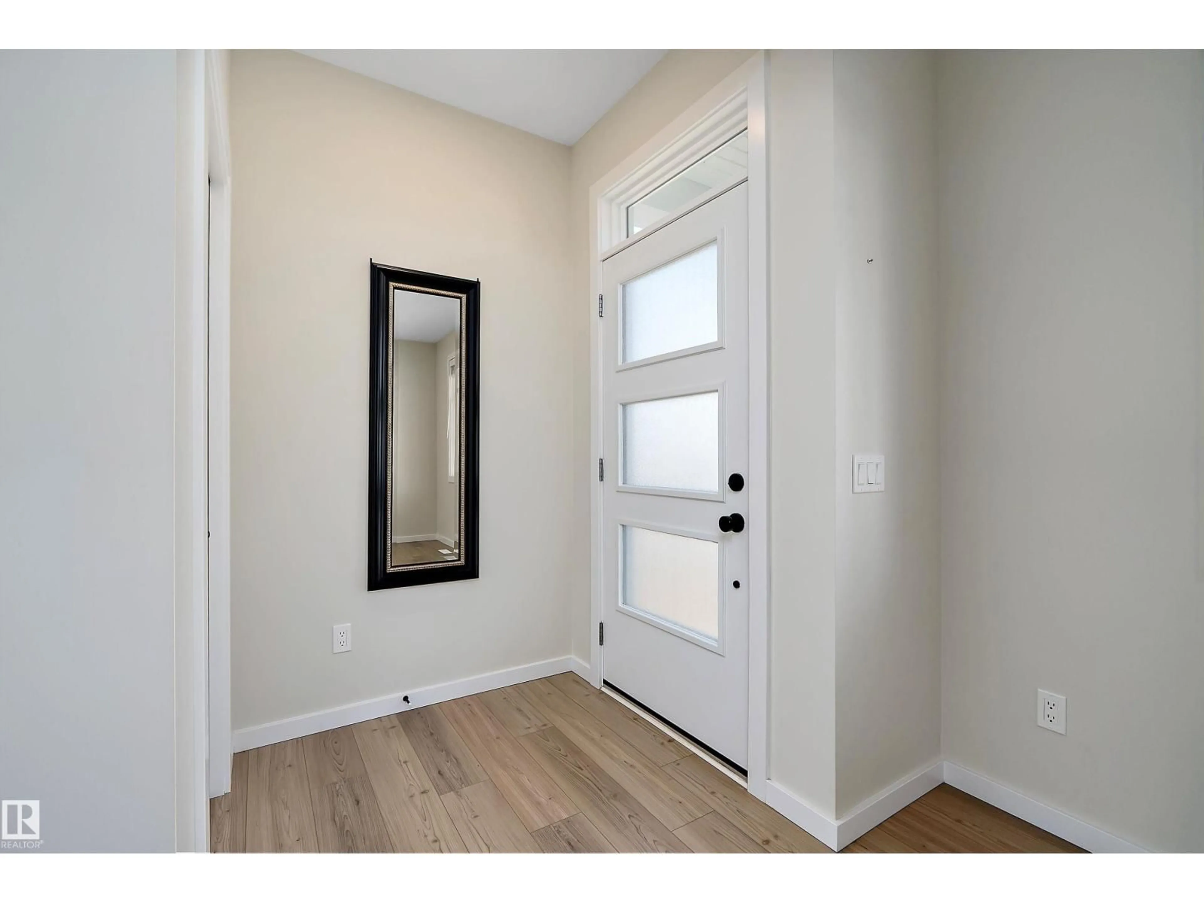 Indoor entryway for 7143 52 AV, Beaumont Alberta T4X2Z7