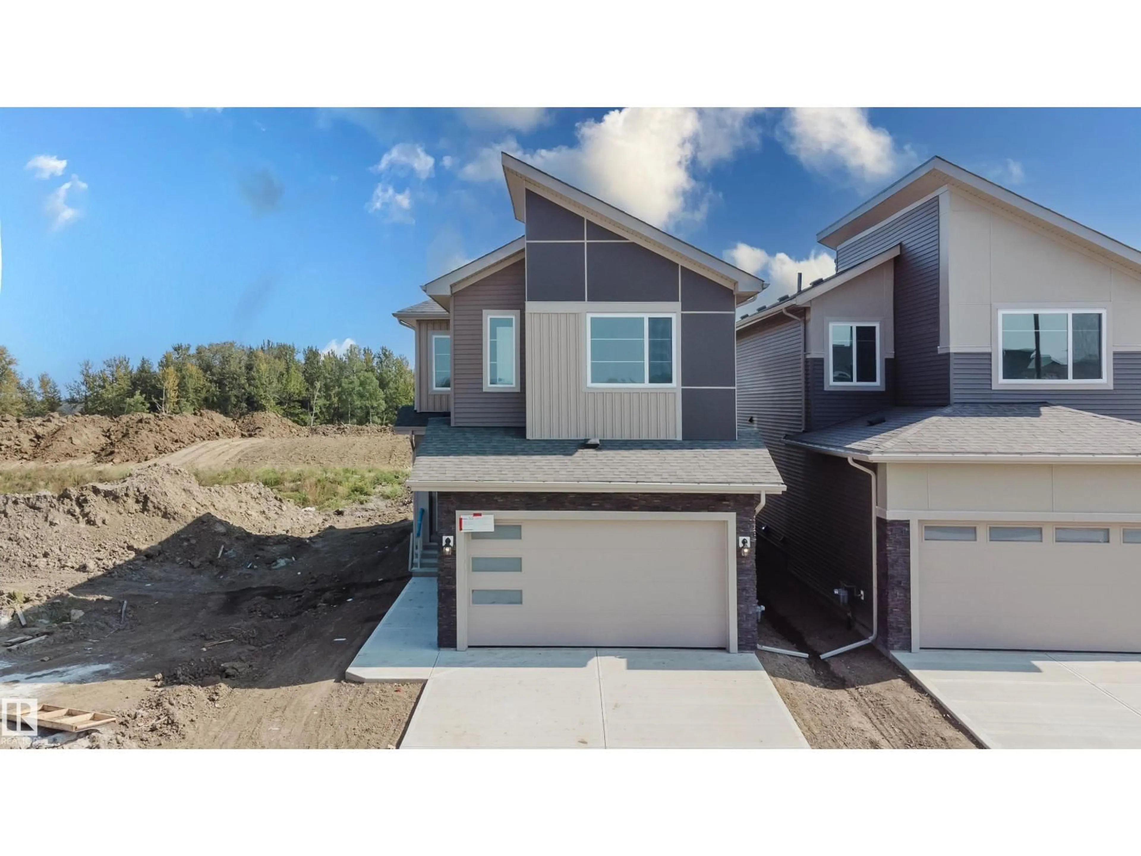 A pic from outside/outdoor area/front of a property/back of a property/a pic from drone, street for 55 RENWYCK PL, Spruce Grove Alberta T7X4E1