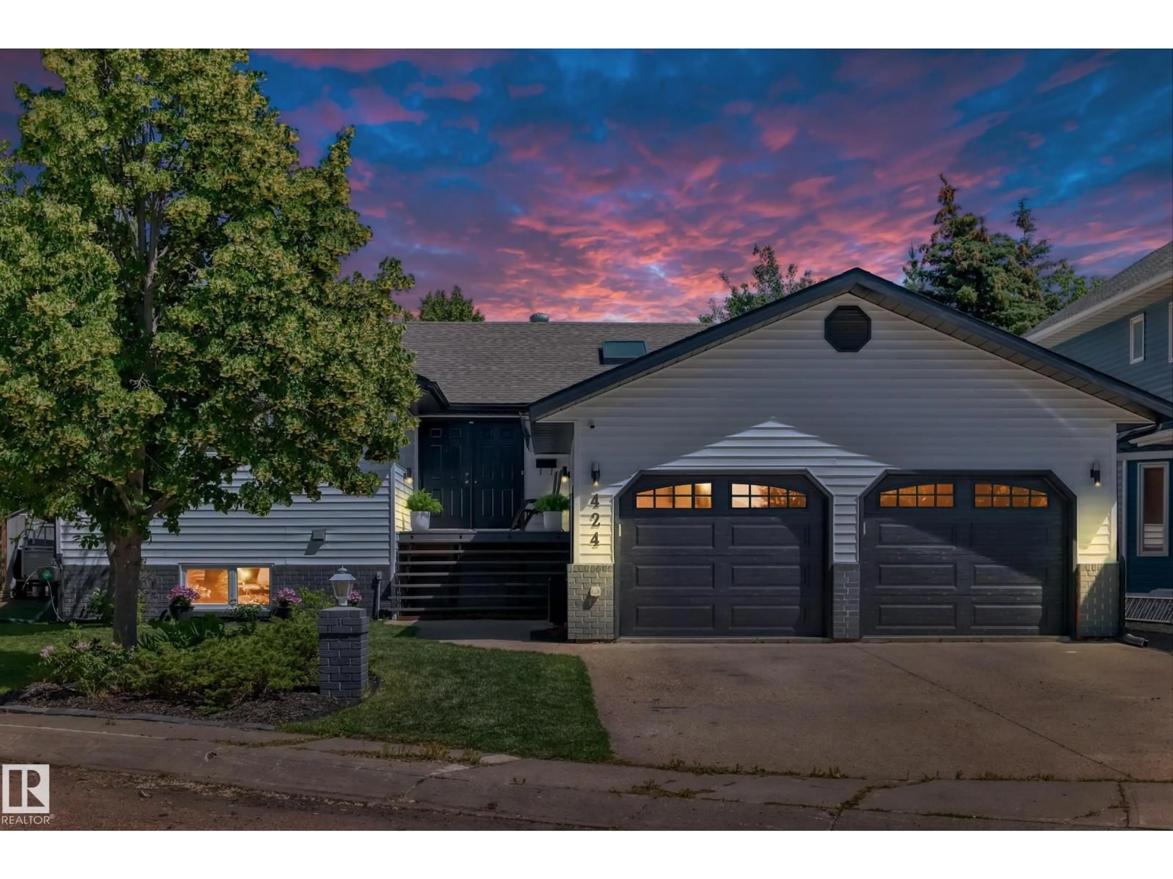 Unknown for 424 BUTCHART DR, Edmonton Alberta T6R1R1