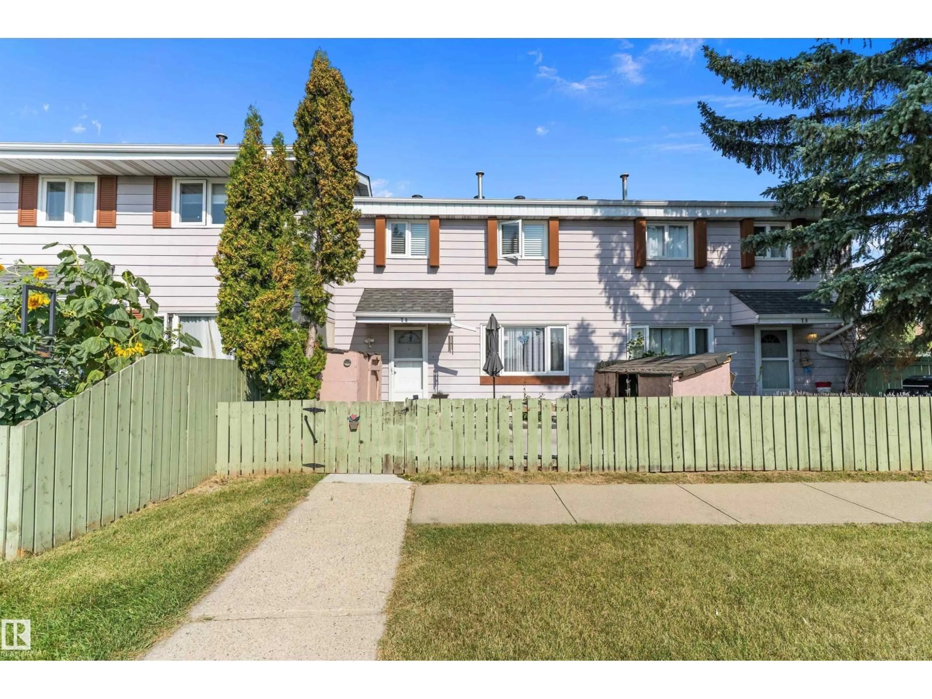 A pic from outside/outdoor area/front of a property/back of a property/a pic from drone, street for 7B CALLINGWOOD CO, Edmonton Alberta T5R0H5