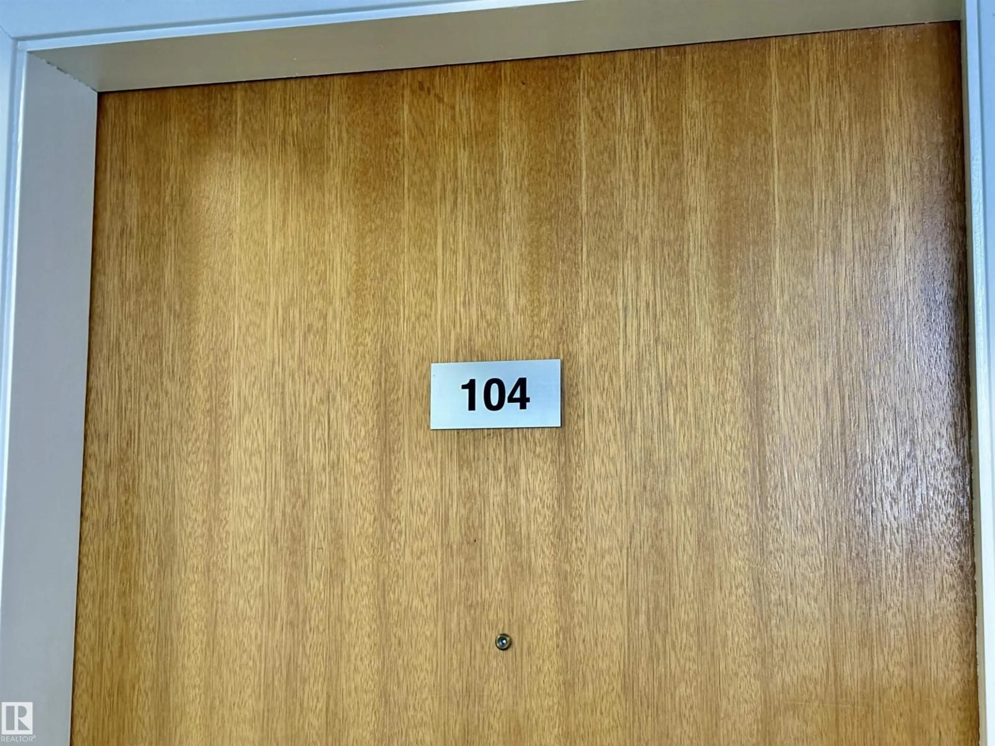A pic of a room for #104 - 11040 129 ST, Edmonton Alberta T5M0Y3