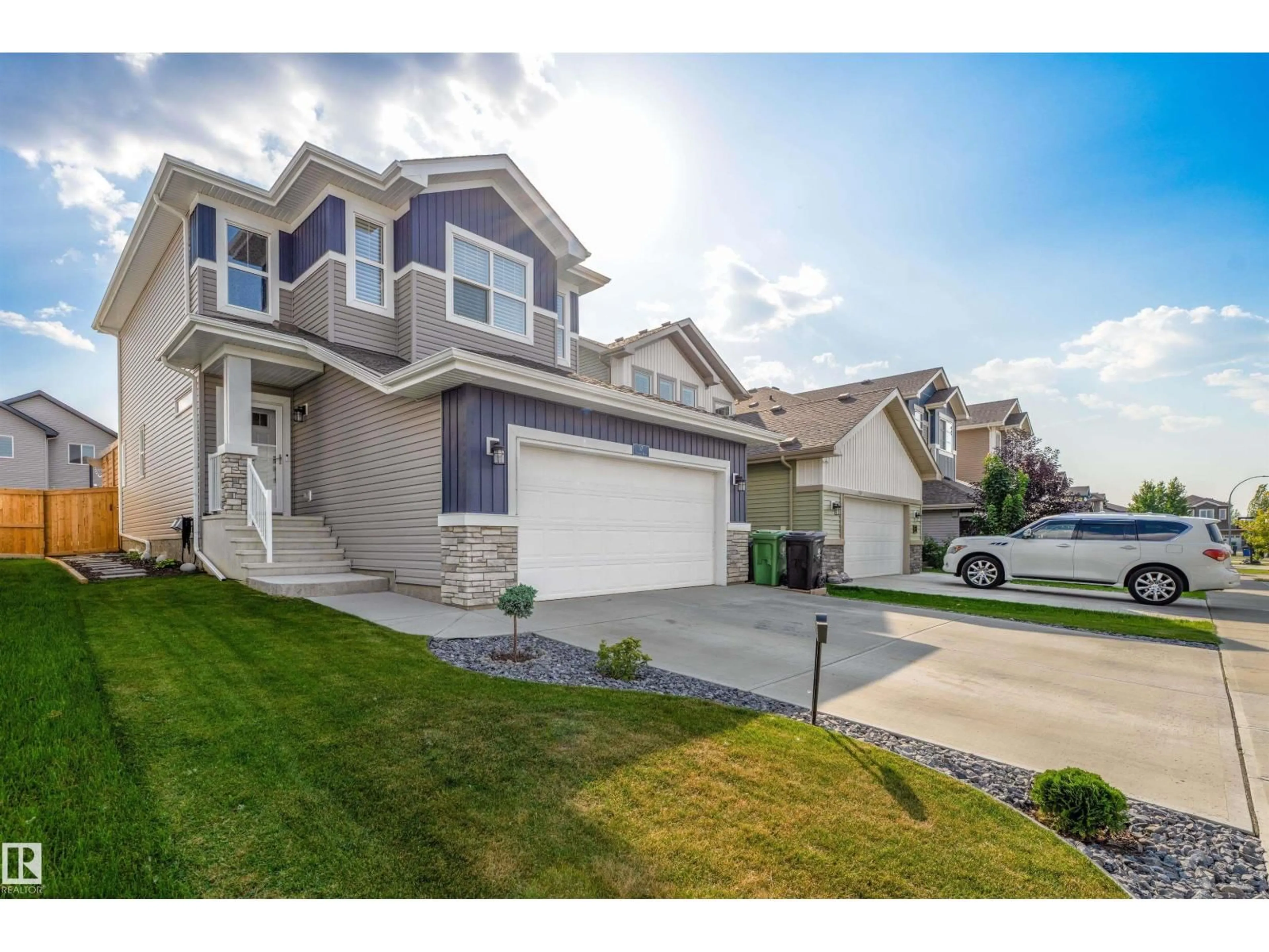 Home with vinyl exterior material, street for 37 SEQUOIA BN, Fort Saskatchewan Alberta T8L0J2