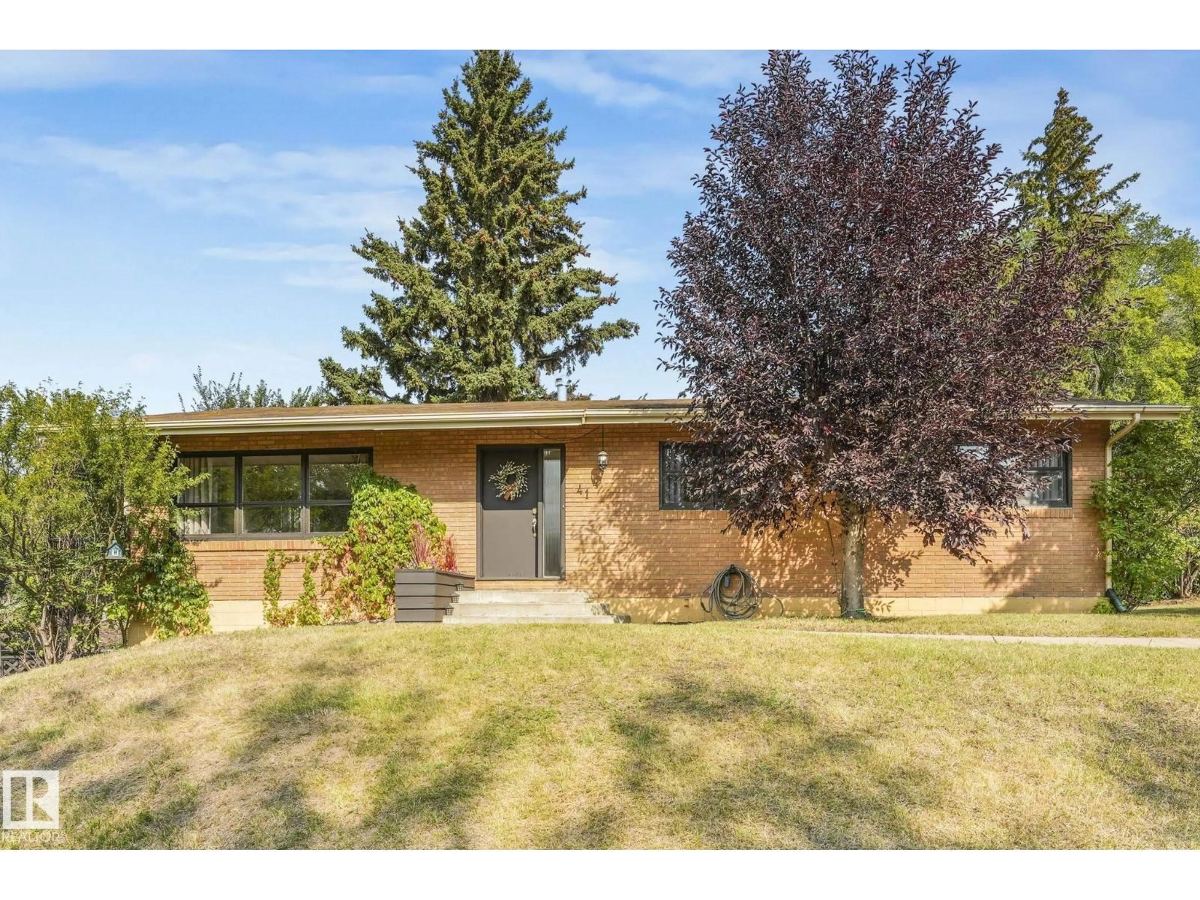Home with brick exterior material, street for 41 BALMORAL DR, St. Albert Alberta T8N0C1