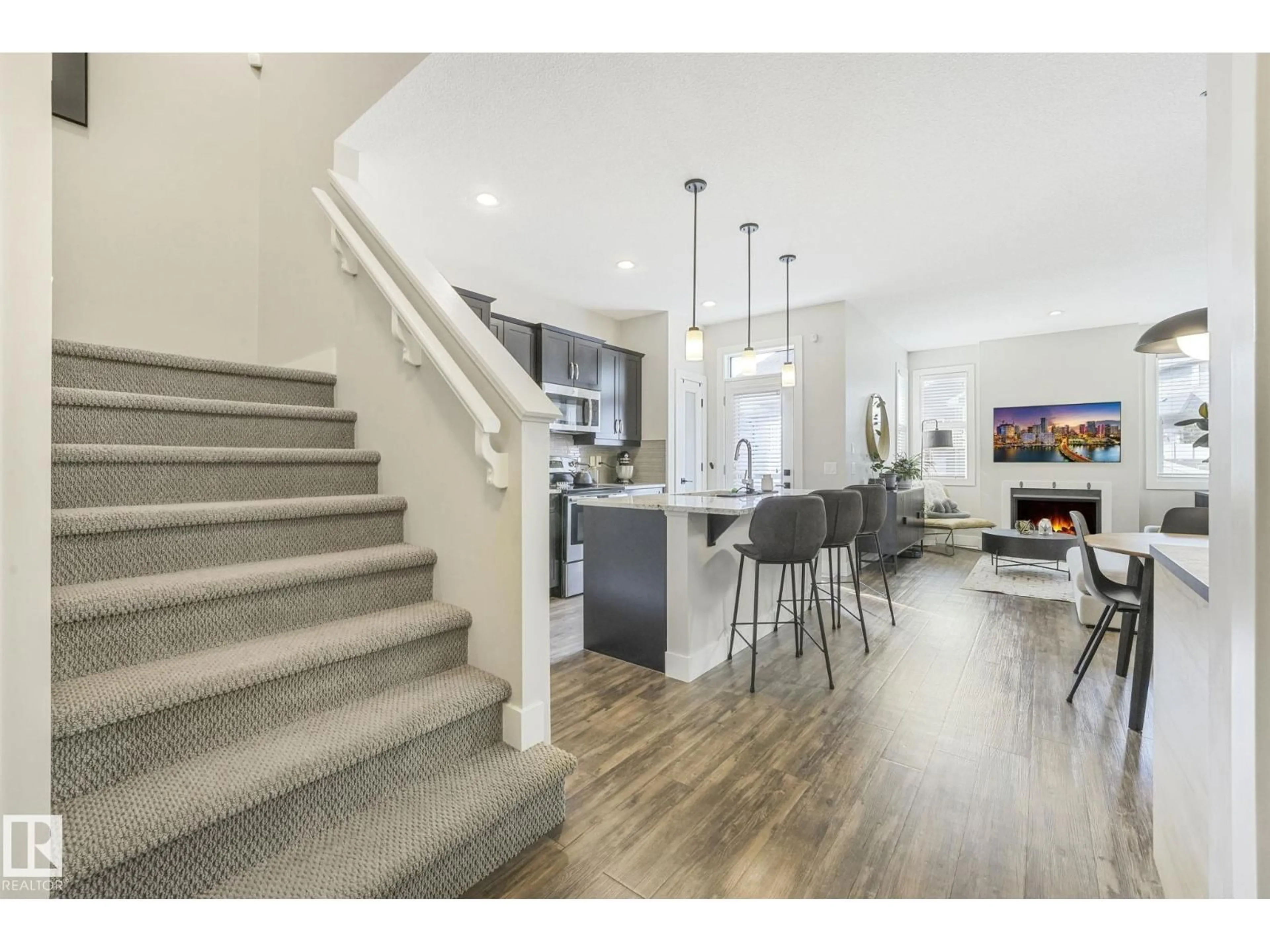 Open concept kitchen, unknown for 127 AMBERLEY WY, Sherwood Park Alberta T8H0W4