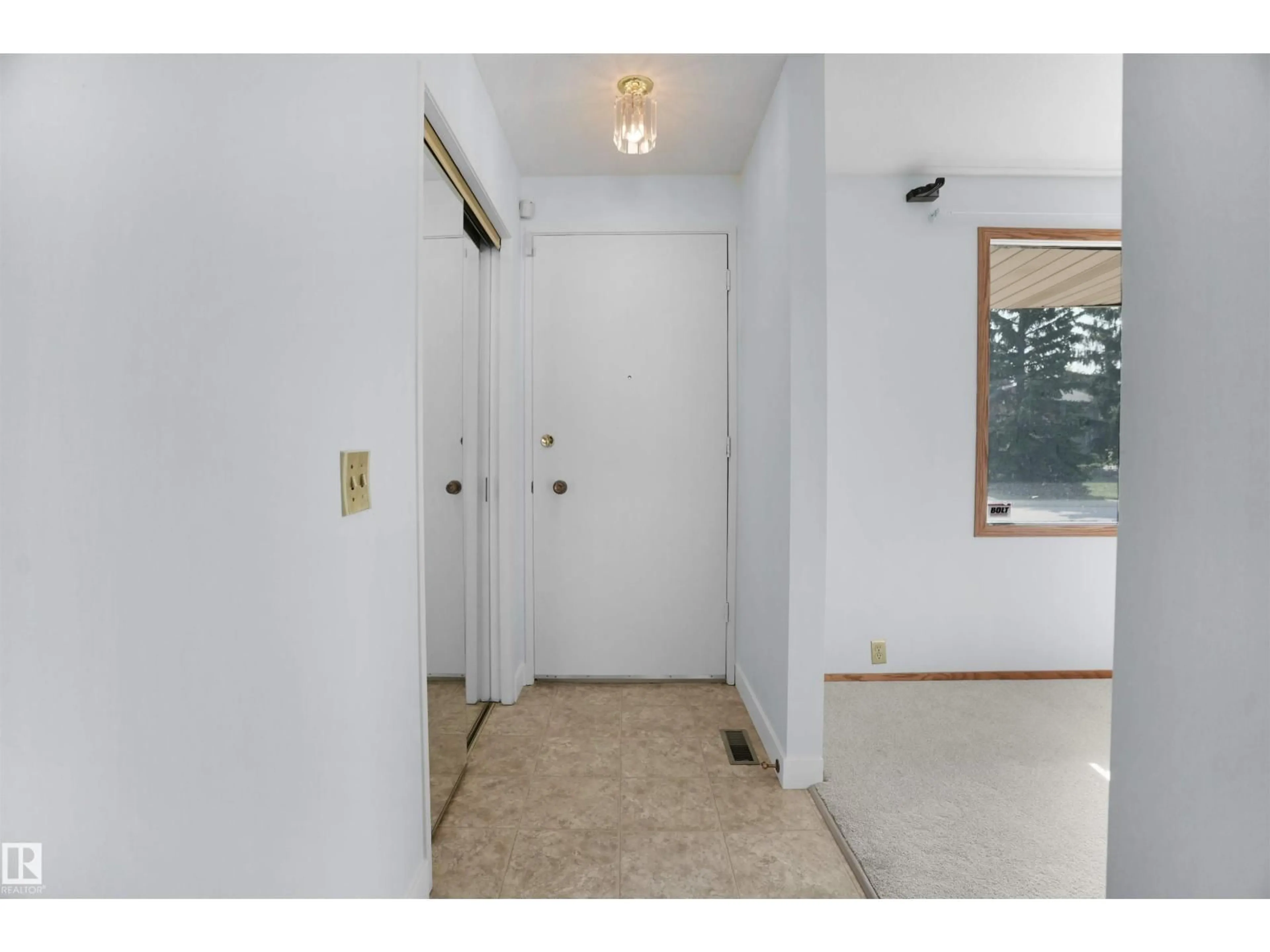 Indoor entryway for 14324 49 AV NW, Edmonton Alberta T6H0H8