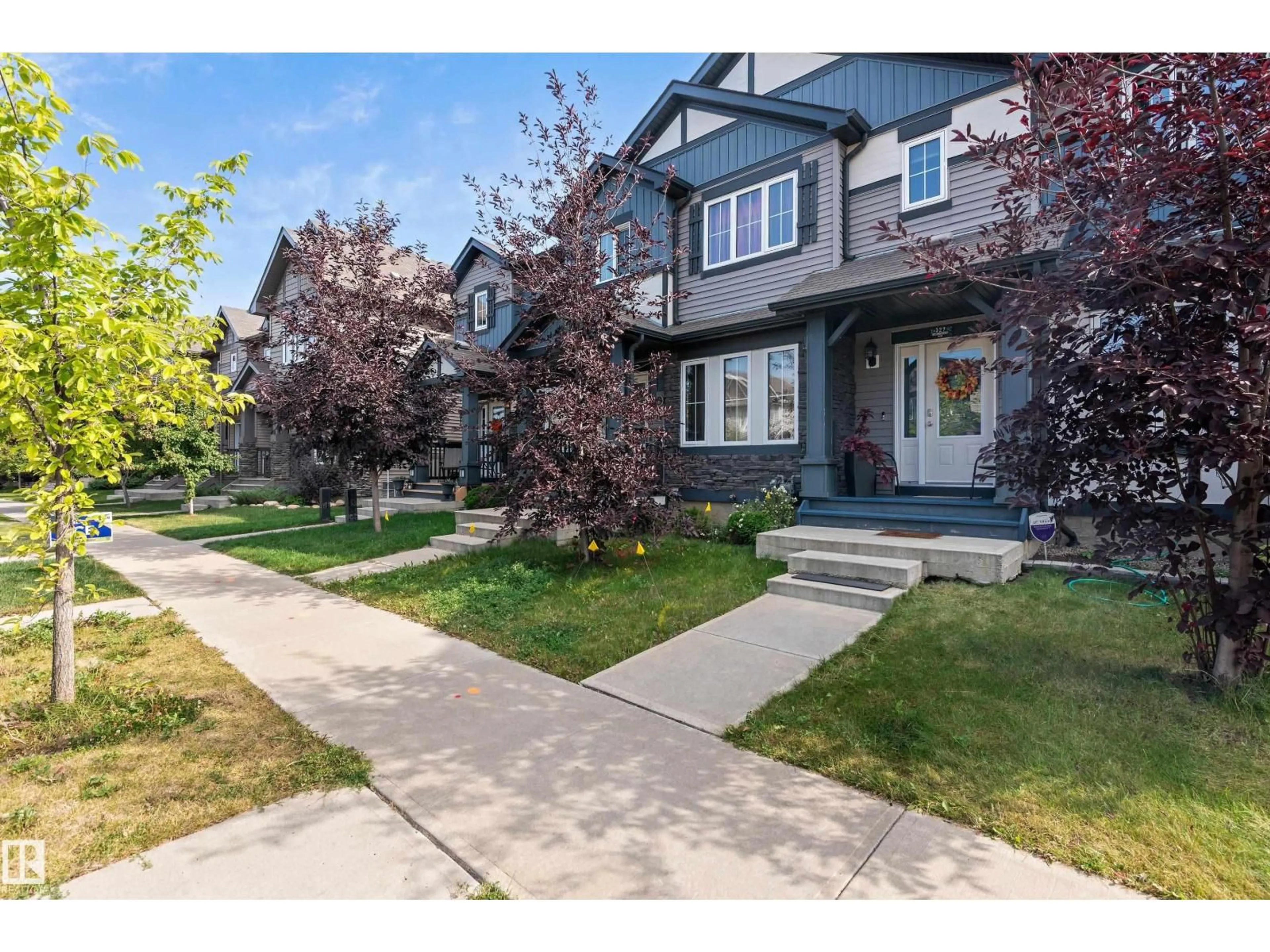 Unknown for 327 DESROCHERS BV, Edmonton Alberta T6W3J1