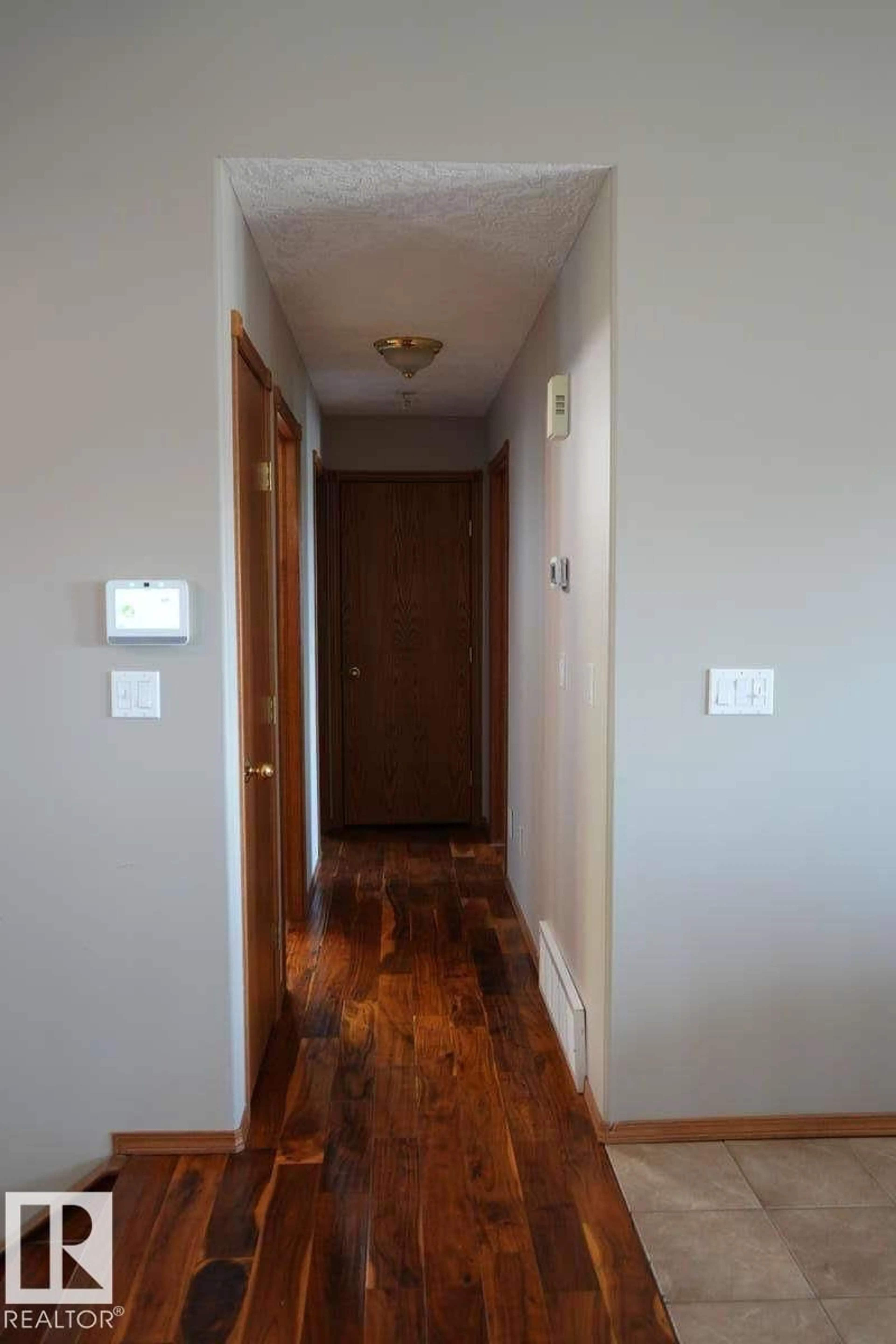 Indoor entryway for 3608 42 AV, Bonnyville Town Alberta T9N2J8