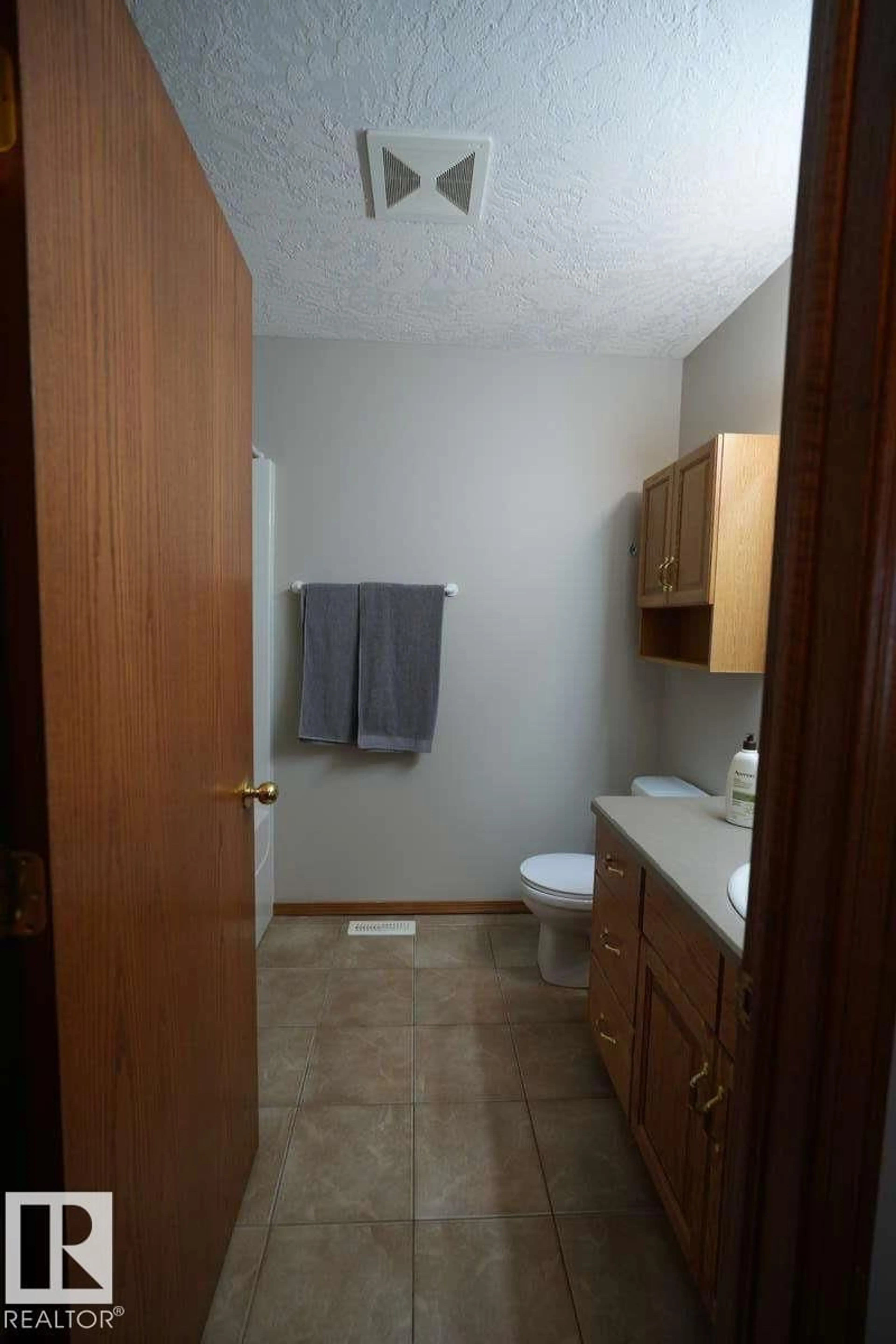 Unknown for 3608 42 AV, Bonnyville Town Alberta T9N2J8