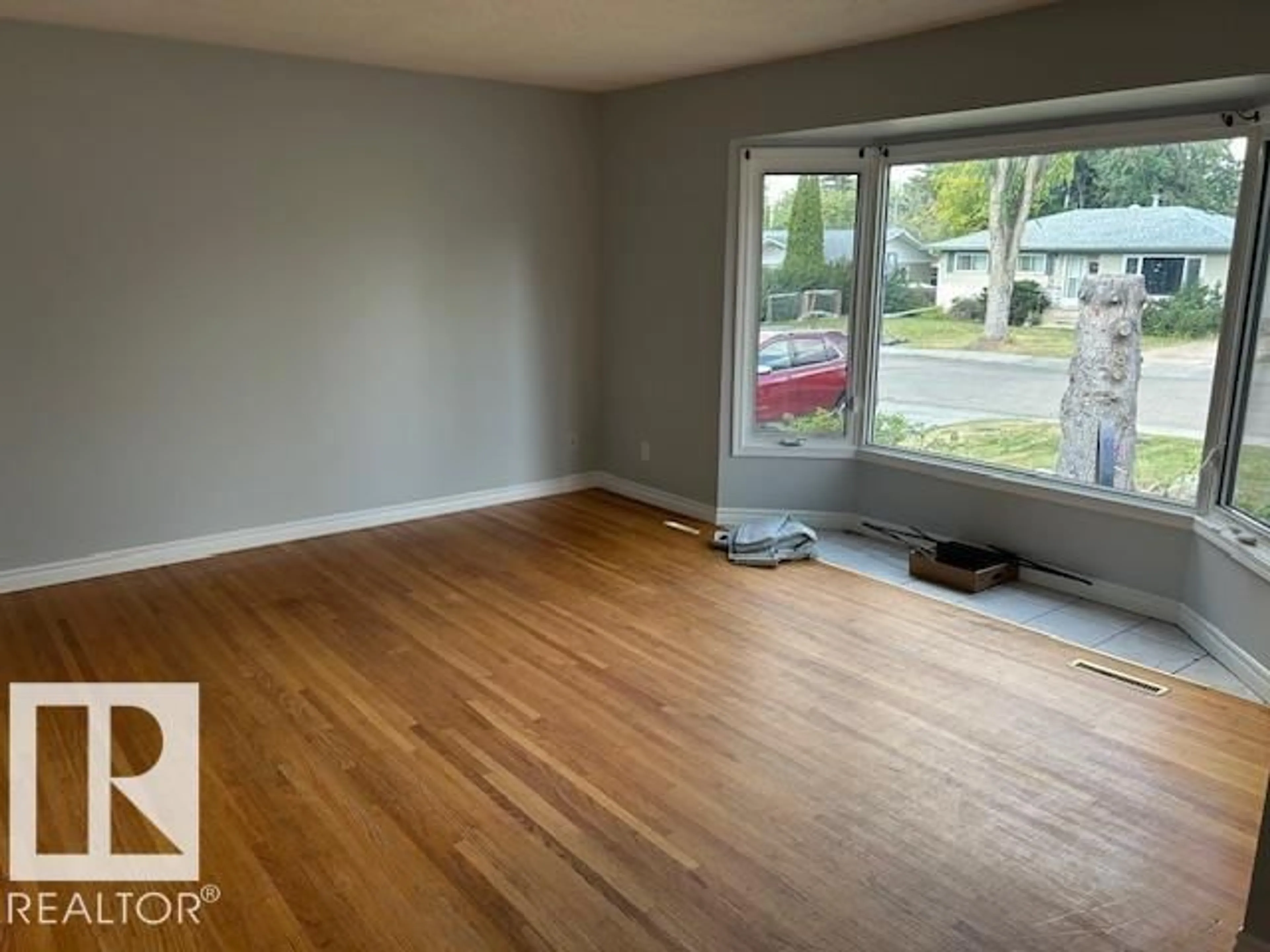 A pic of a room for 13 HAZEL ST, Sherwood Park Alberta T8A1H7