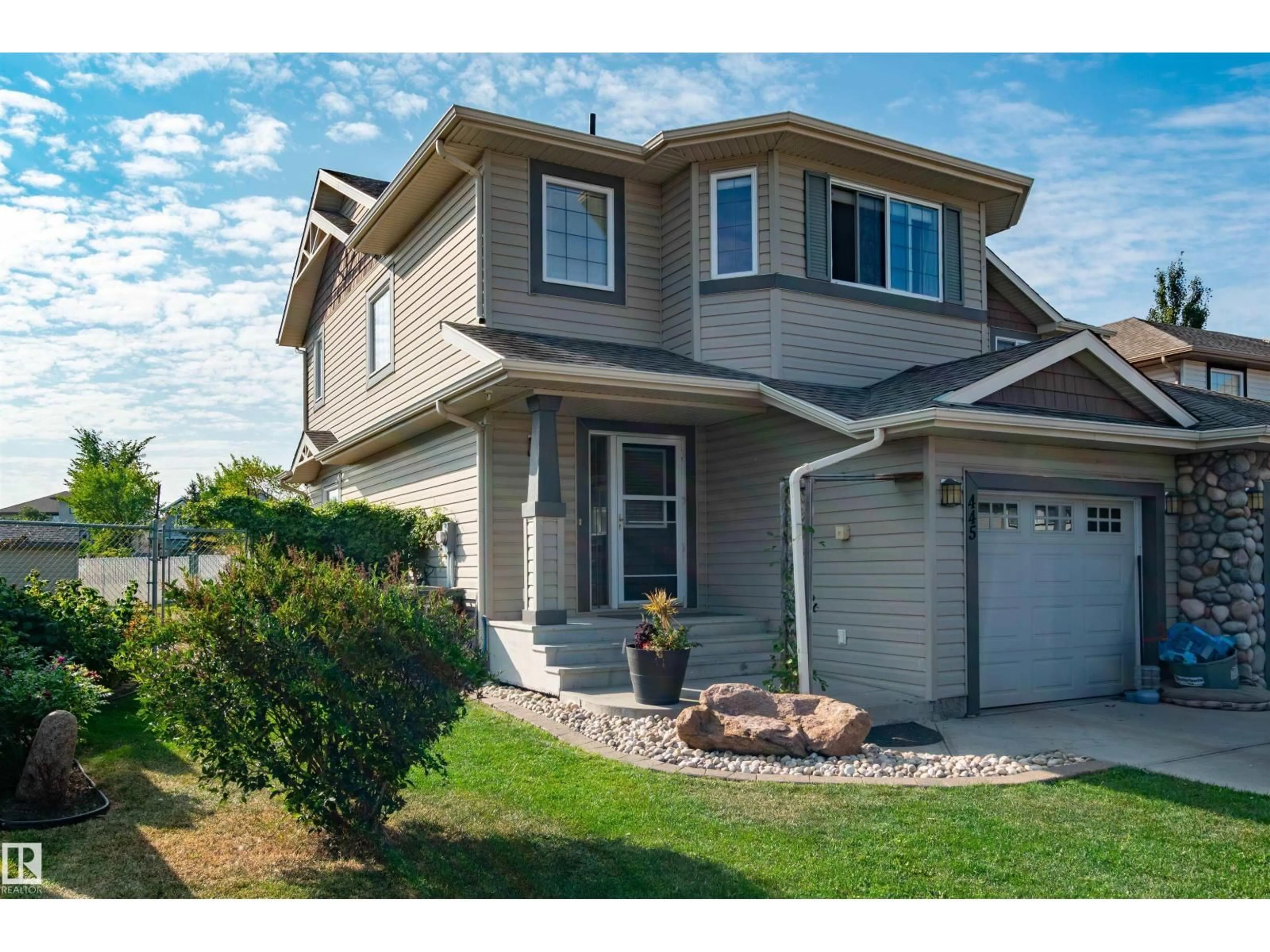 Home with vinyl exterior material, street for 445 CHARLOTTE CR, Sherwood Park Alberta T8H0K7