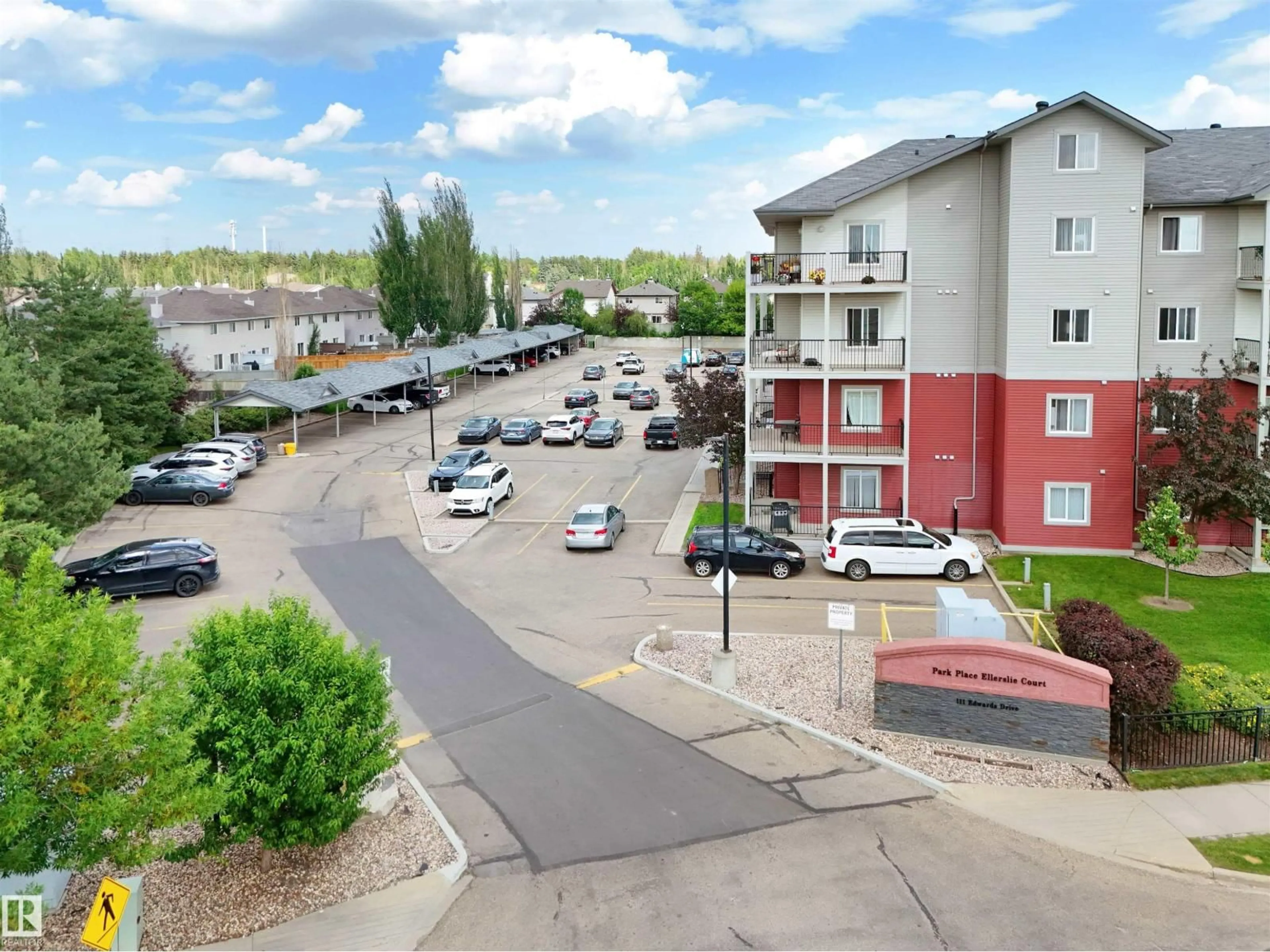 A pic from outside/outdoor area/front of a property/back of a property/a pic from drone, unknown for 430 EDWARDS DR, Edmonton Alberta T6X0C4