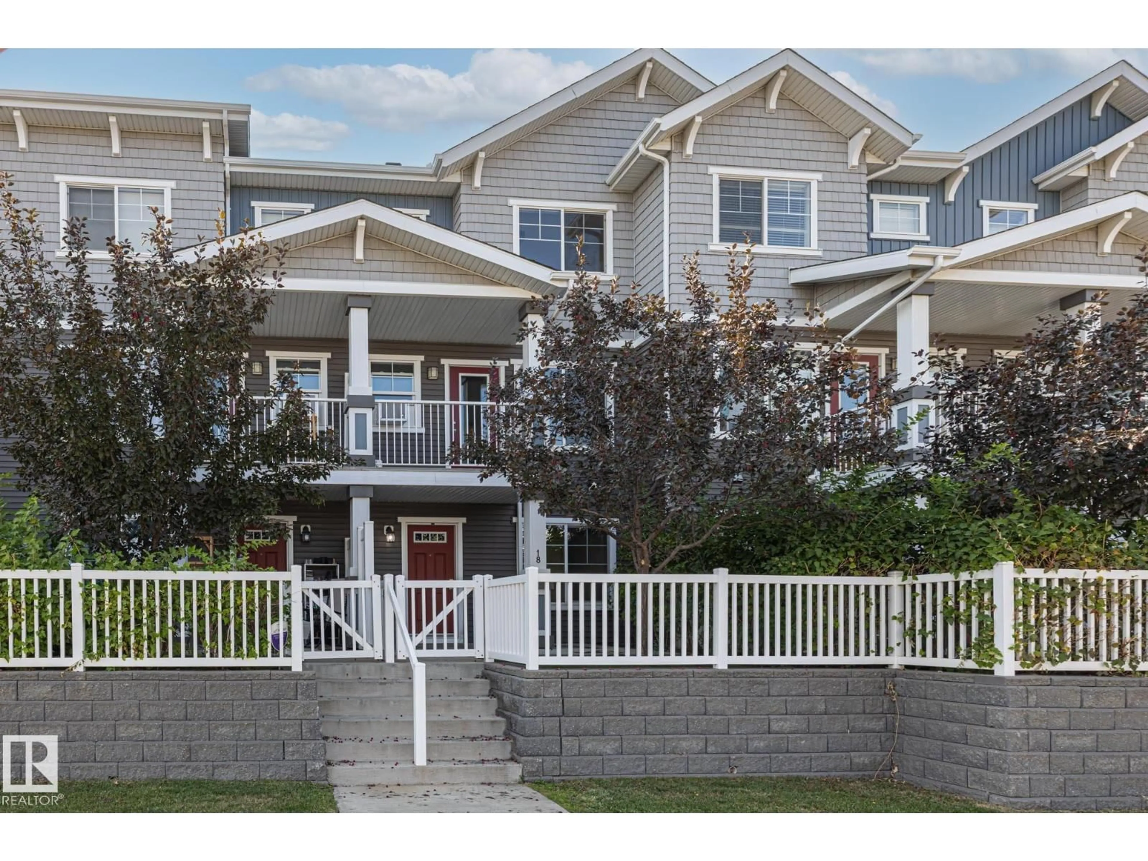 Home with vinyl exterior material, mountain view for 18 - 7385 EDGEMONT WY, Edmonton Alberta T6M0R9