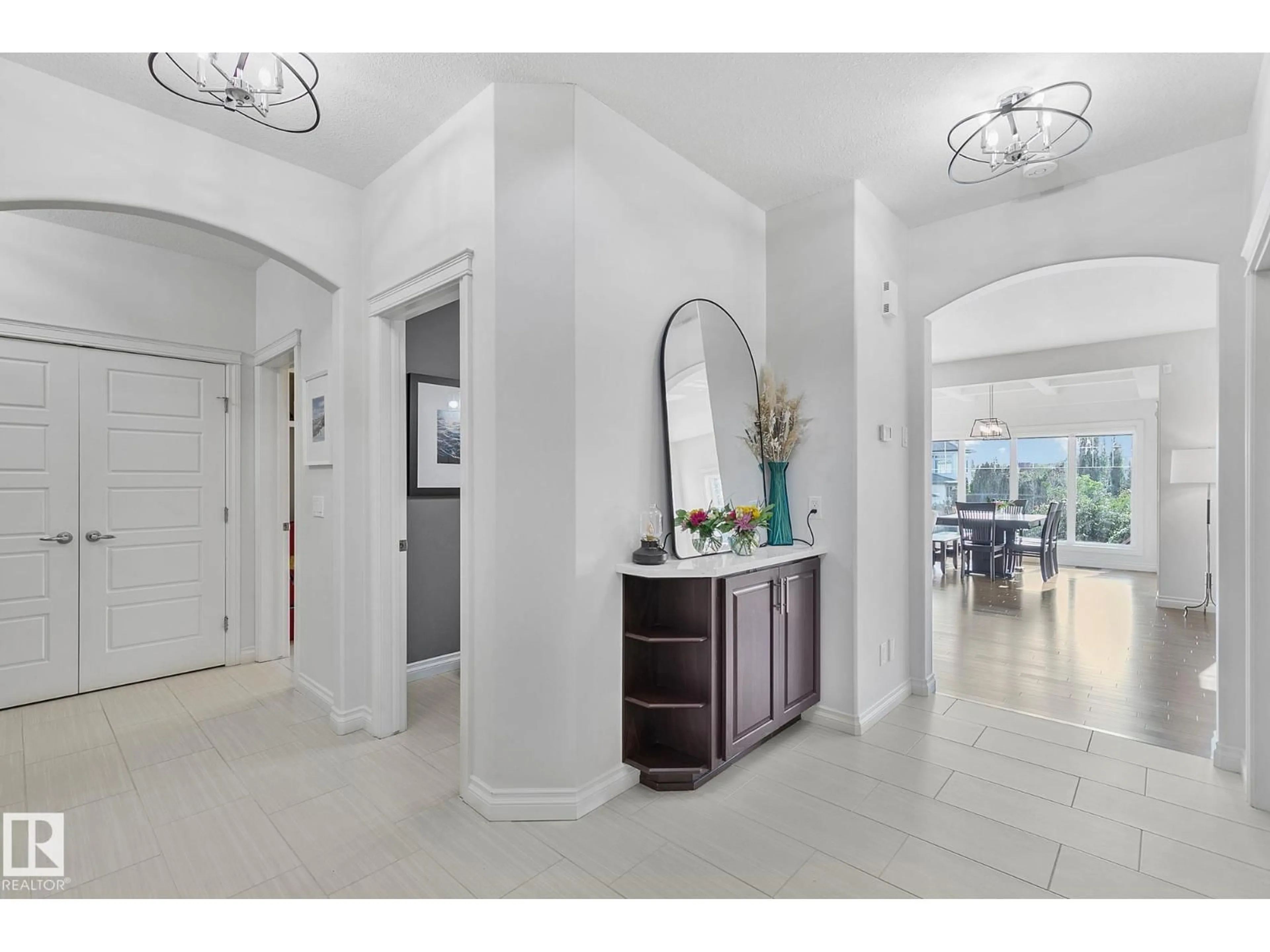 Indoor entryway for 7729 GETTY WD, Edmonton Alberta T5T4L3