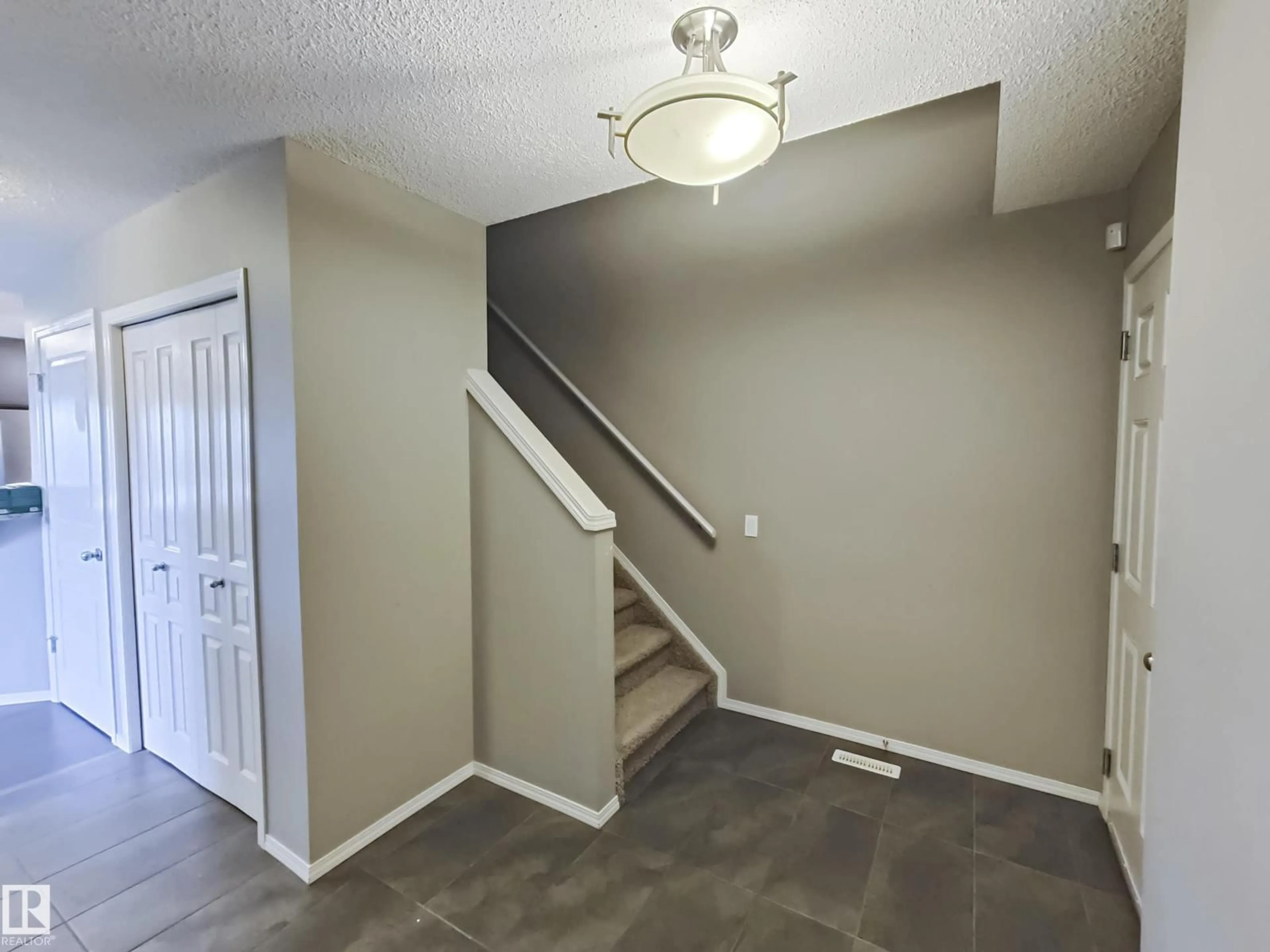 Unknown for 12530 172 AV, Edmonton Alberta T5X0E6