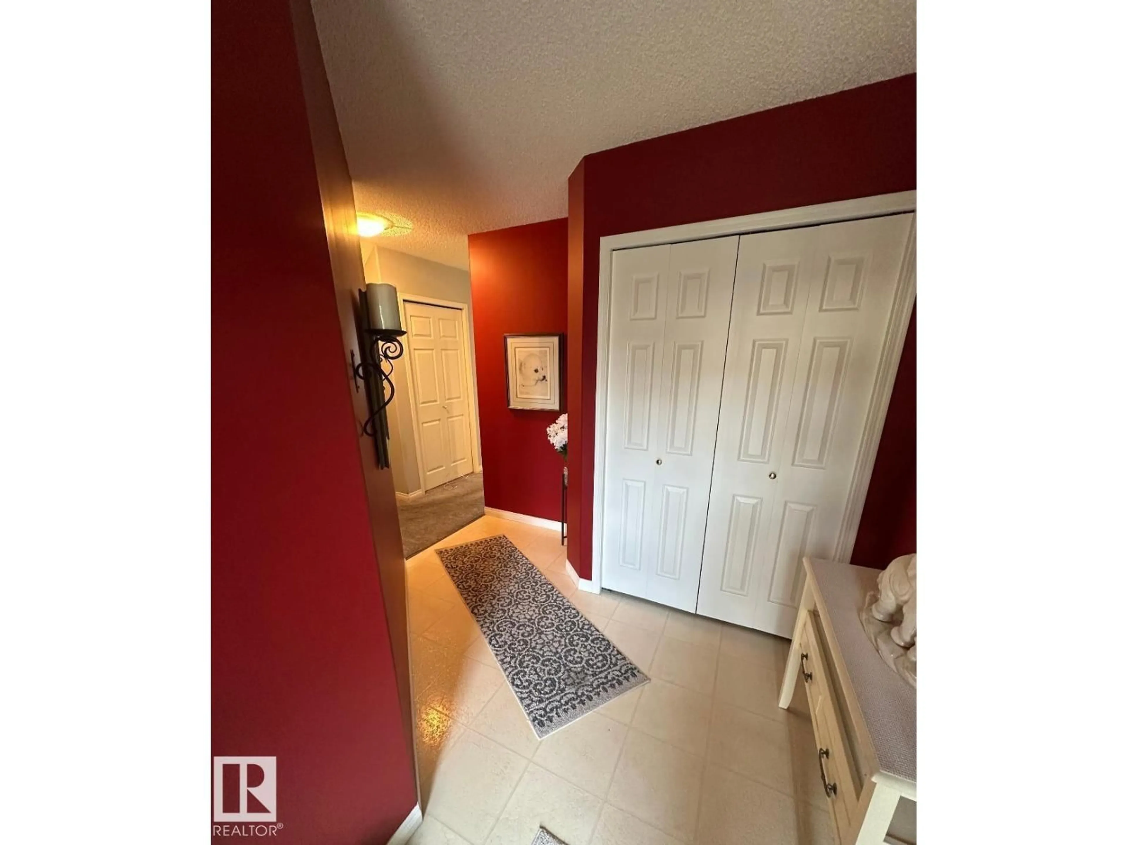 Indoor entryway for #10 - 1401 CLOVER BAR RD, Sherwood Park Alberta T8A5Y7