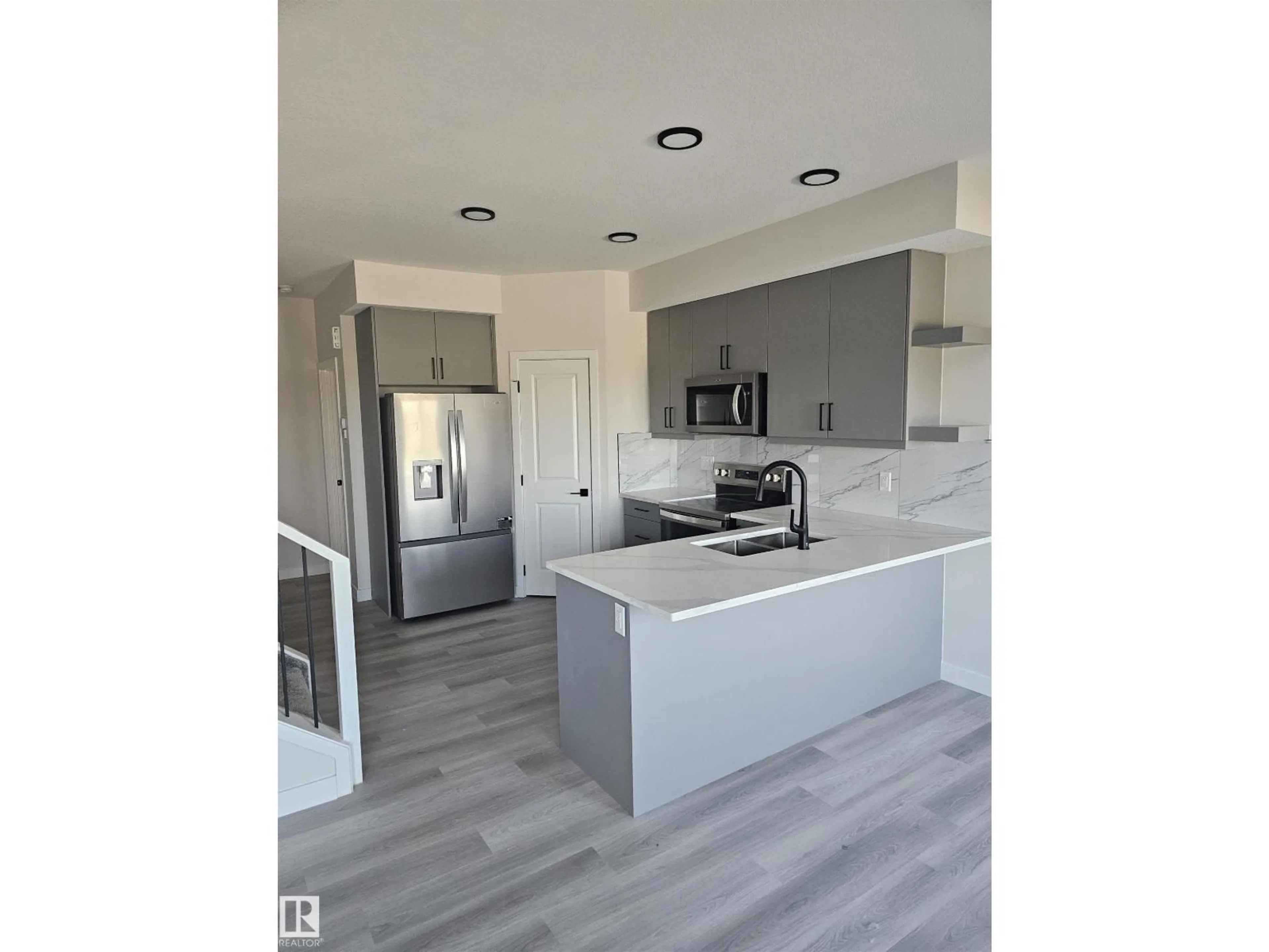 Open concept kitchen, unknown for 131 PIERWYCK LO, Spruce Grove Alberta T7X3H1