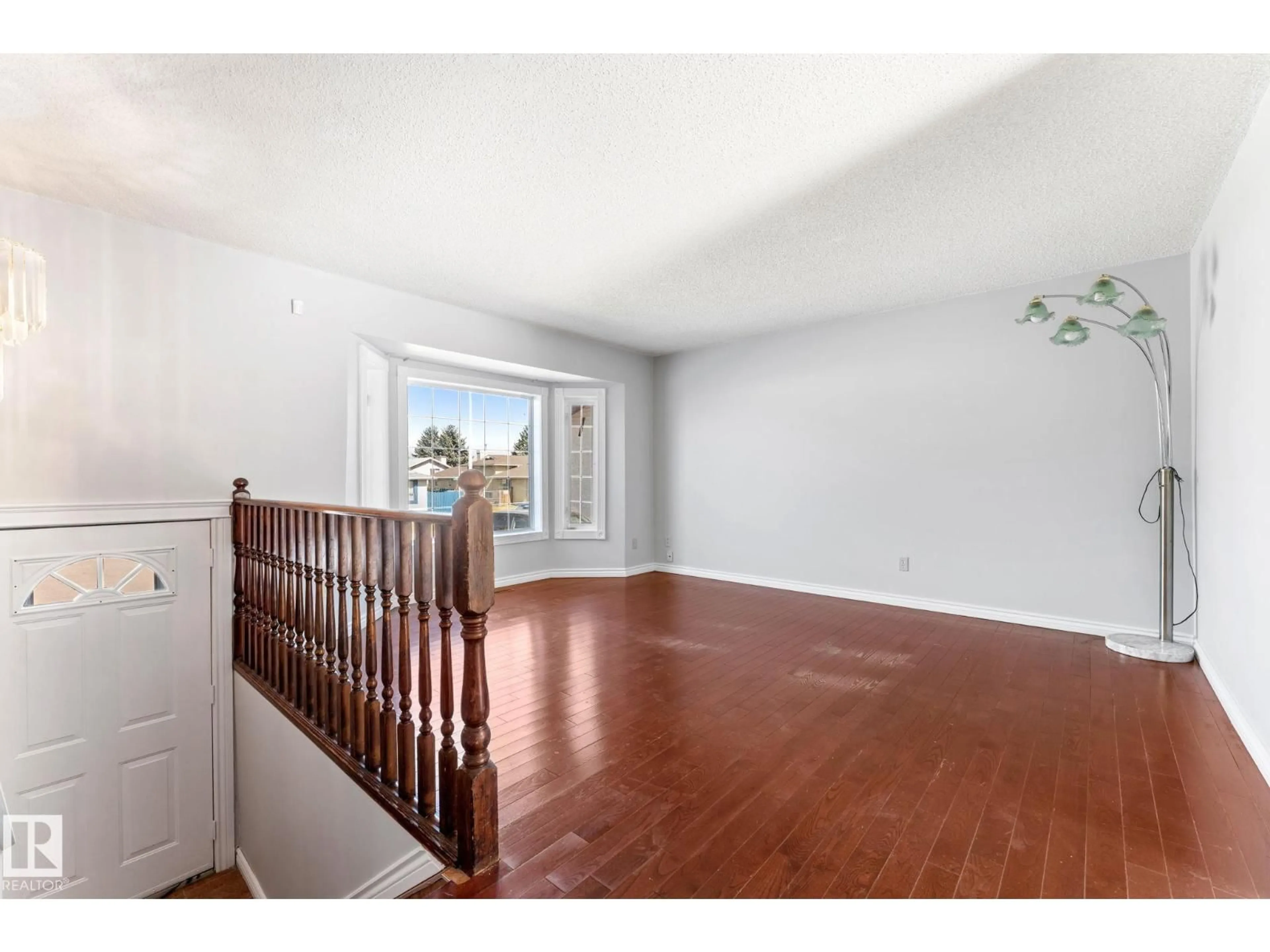 Unknown for 3227 145 AV, Edmonton Alberta T5Y2E9