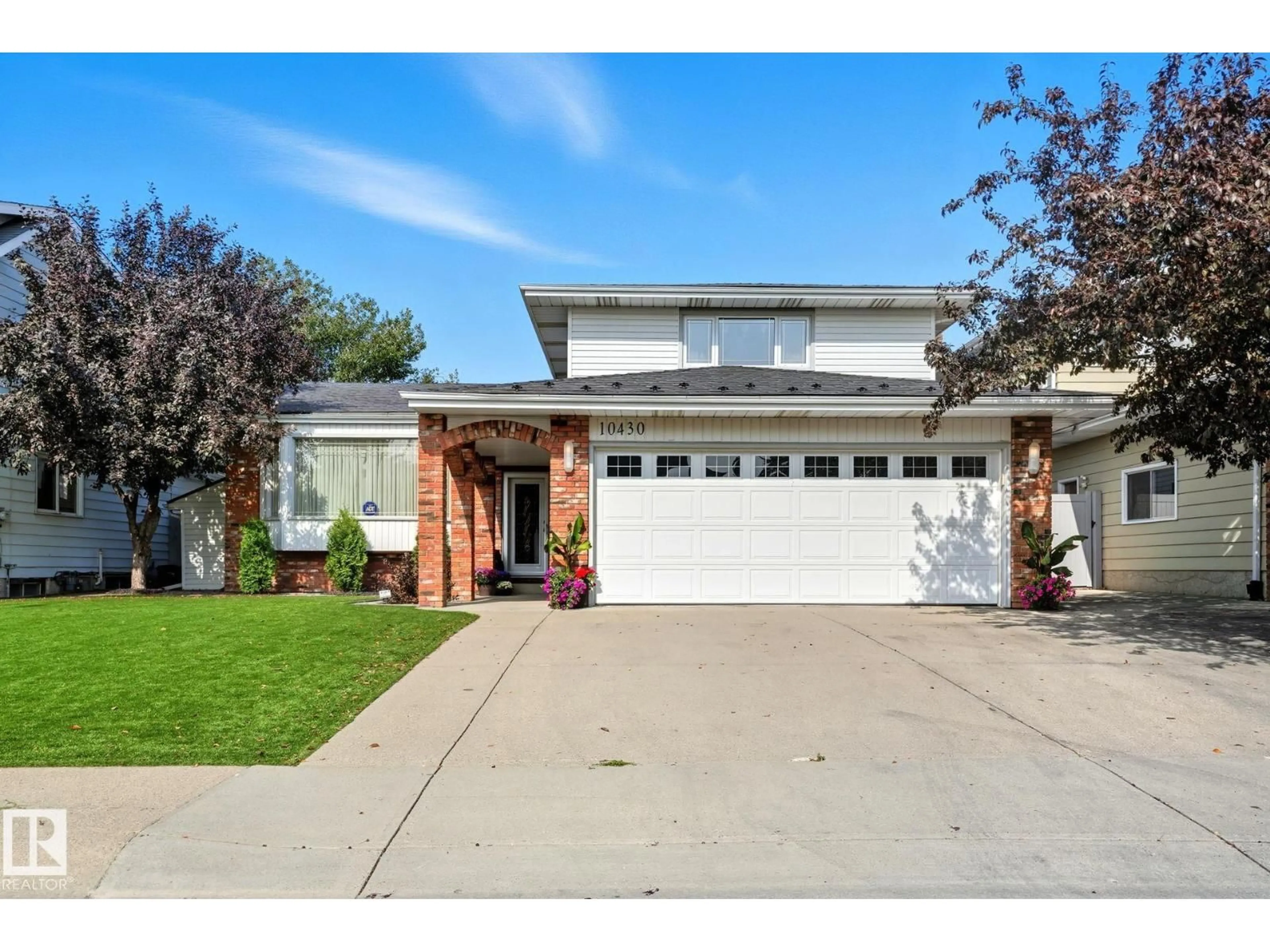 Unknown for 10430 31A AV, Edmonton Alberta T6J3B4