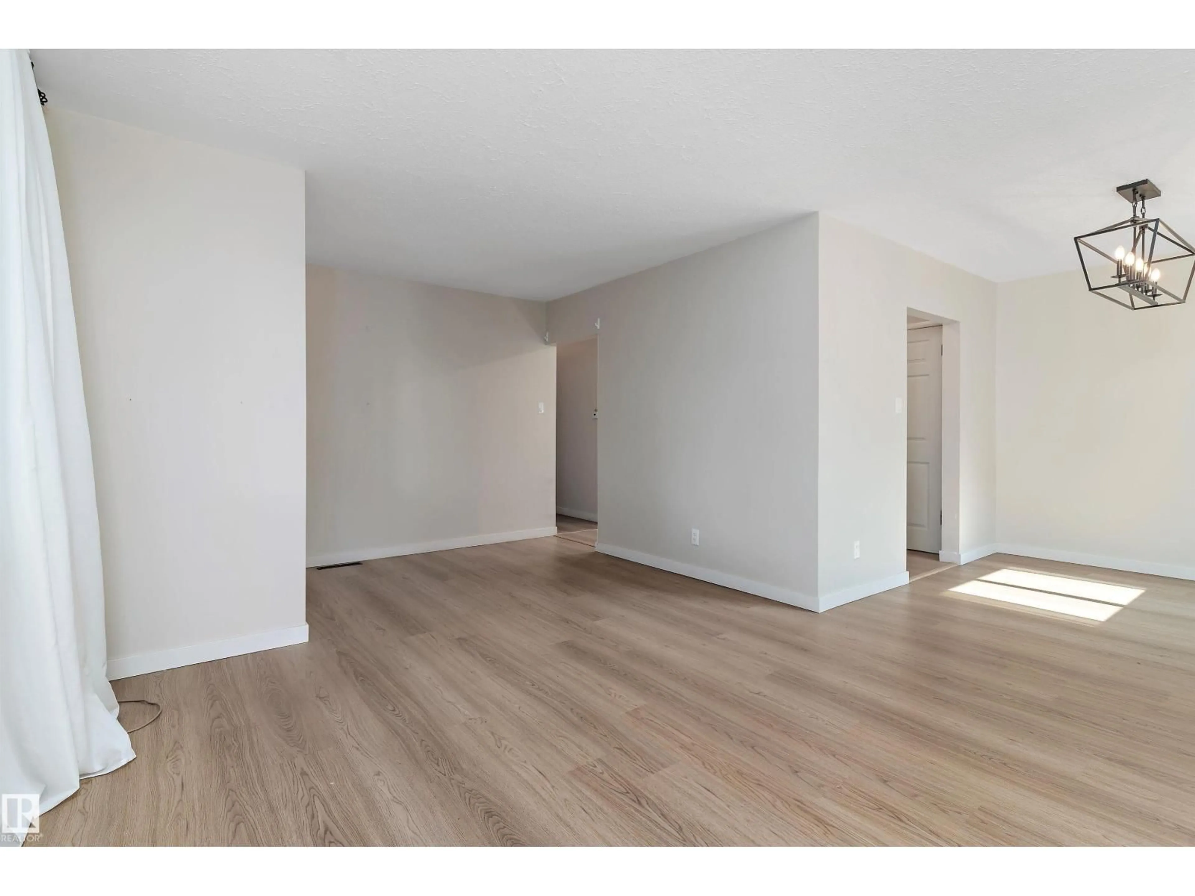 A pic of a room for NW - 11015 152 ST, Edmonton Alberta T5P1Z9