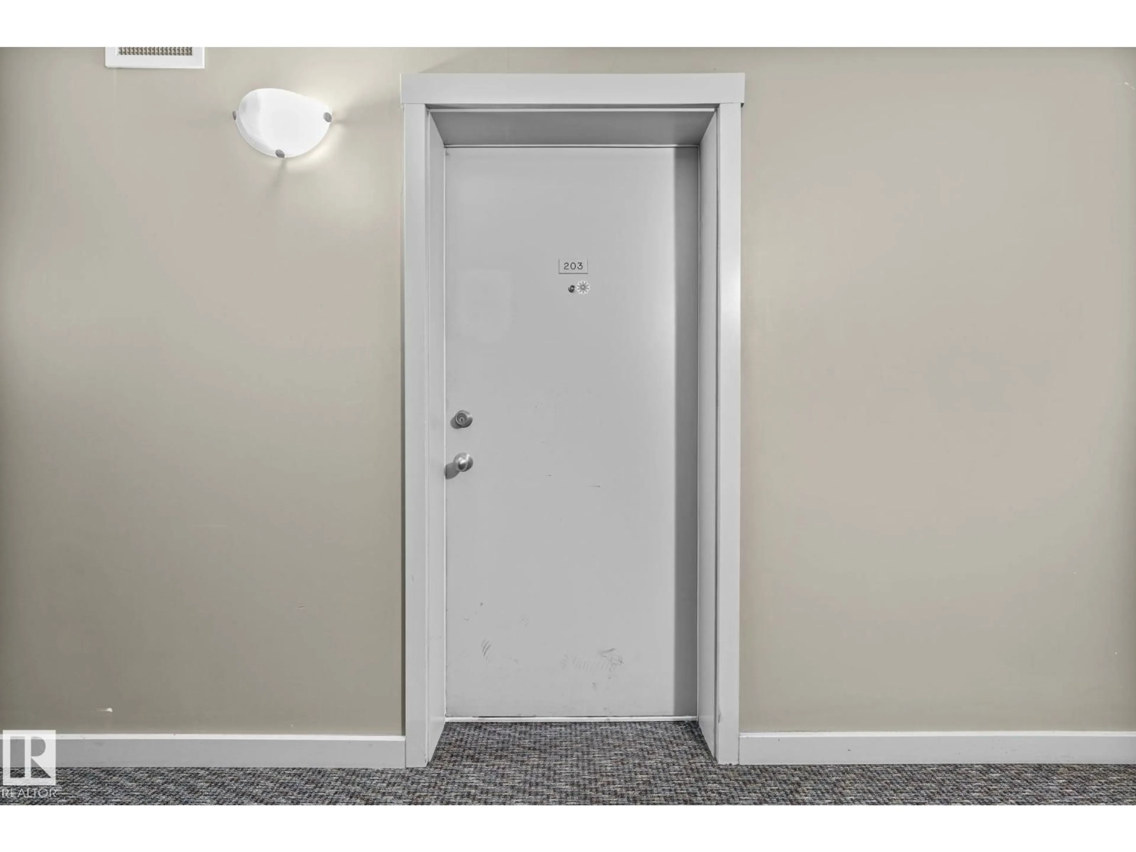 Indoor entryway for #203 - 3207 JAMES MOWATT TR SW, Edmonton Alberta T6W3L6