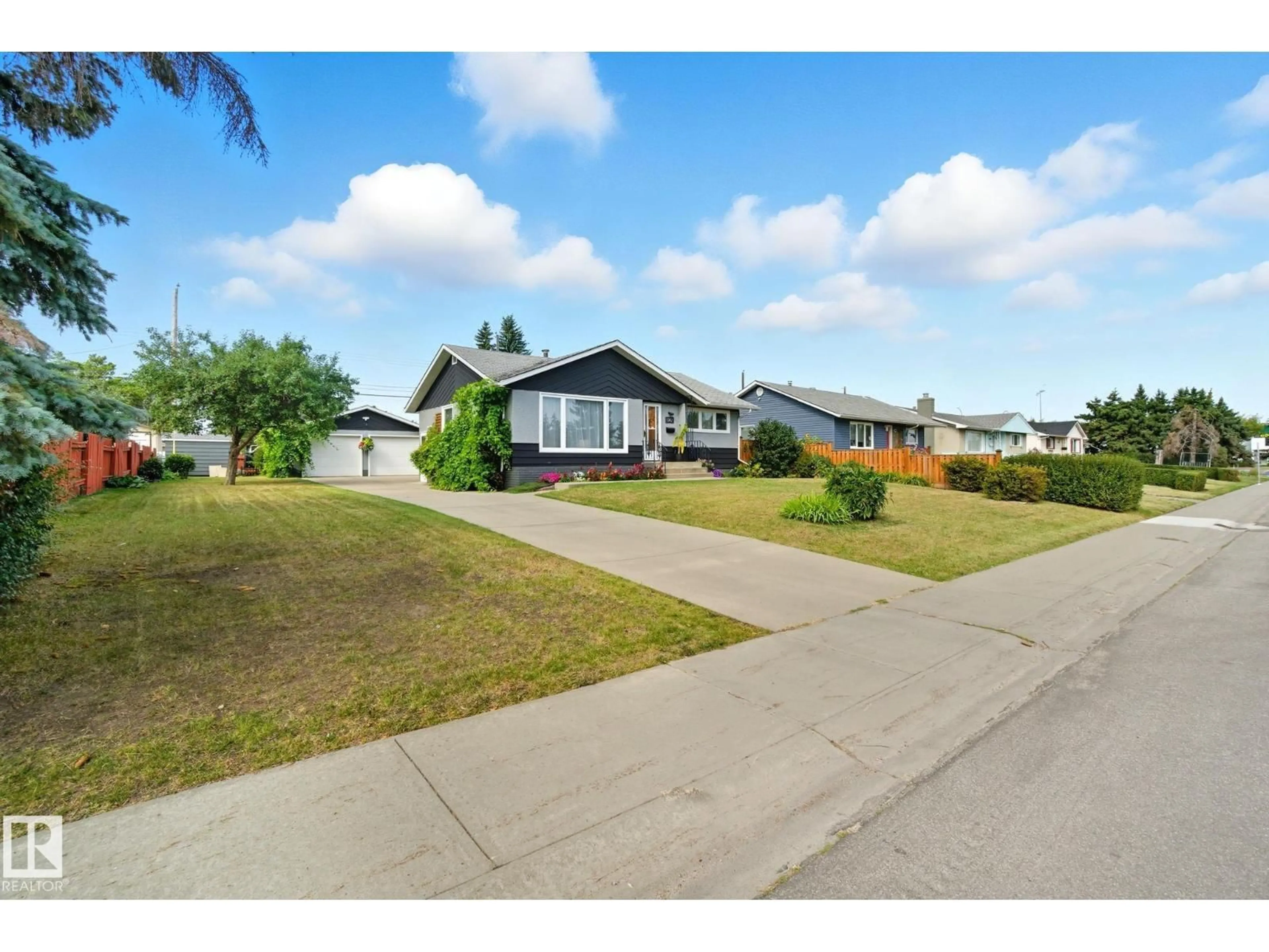 Unknown for NW - 13612 135 ST, Edmonton Alberta T5L1Z5