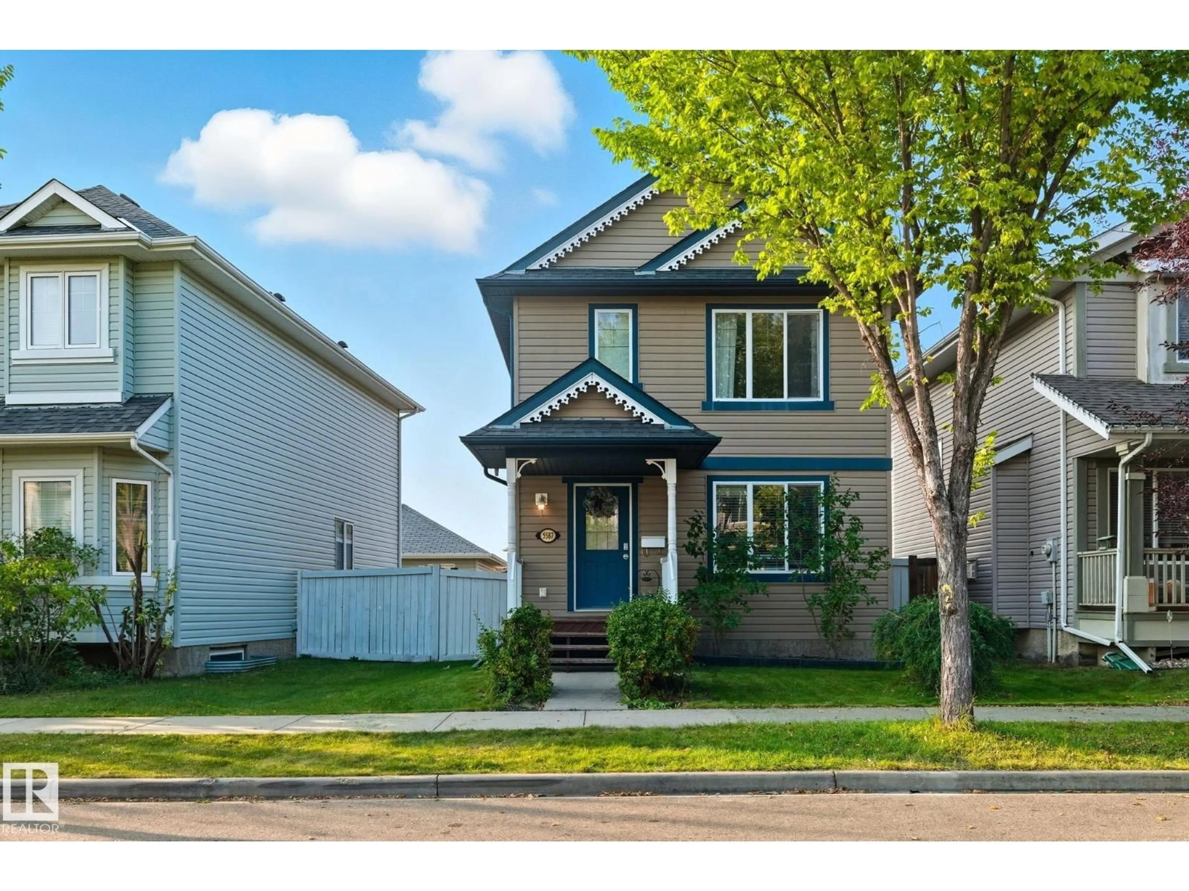 Home with vinyl exterior material, street for 5587 STEVENS CR, Edmonton Alberta T6R0A4
