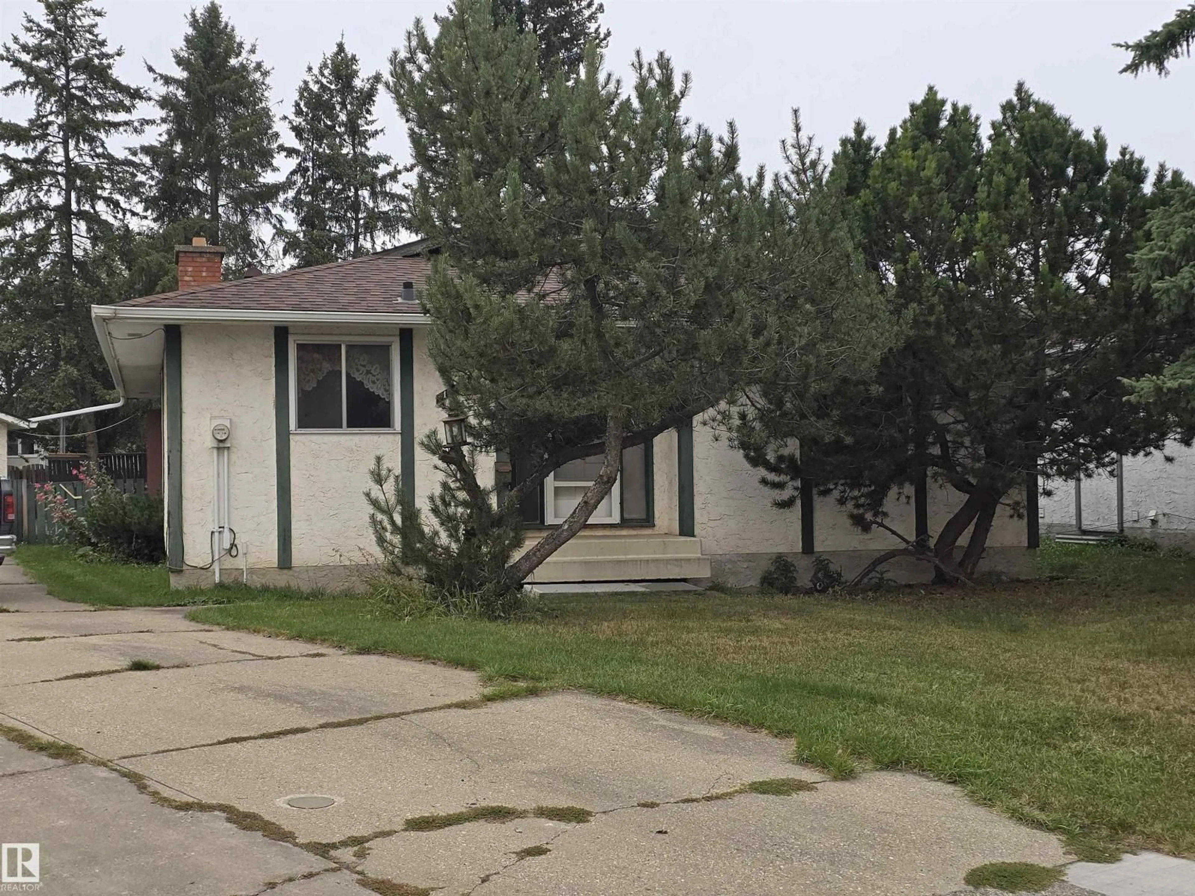Unknown for 17116 81 AV, Edmonton Alberta T5C1N9