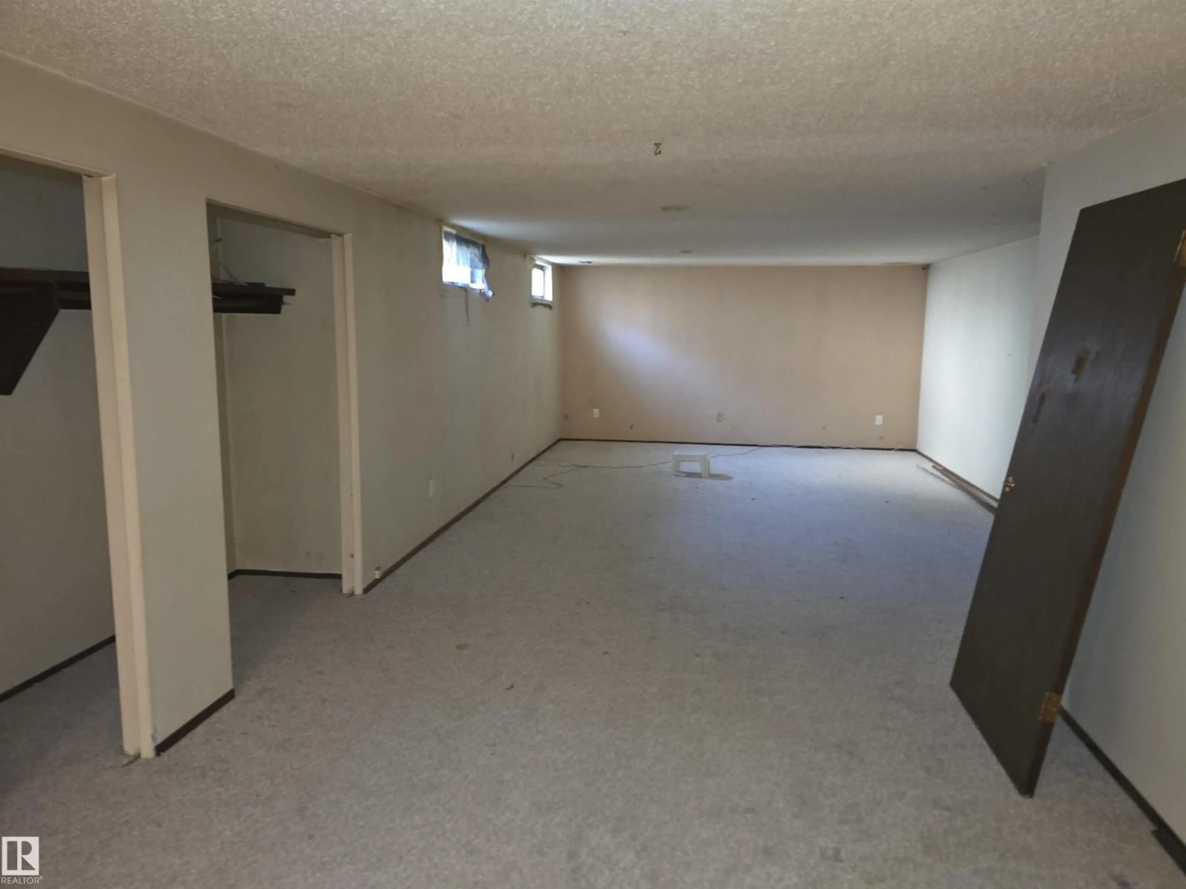 A pic of a room for 17116 81 AV, Edmonton Alberta T5C1N9